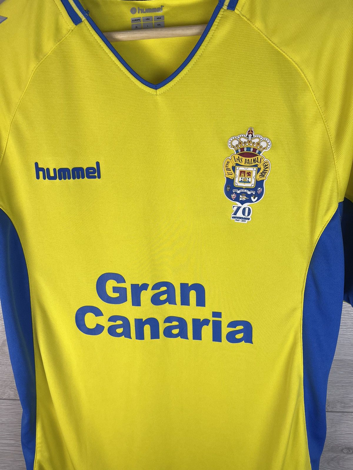 Hummel Men’s football t-shirt Las Palmas size L Hummel Laliga Size US L / EU 52-54 / 3 - 8 Thumbnail