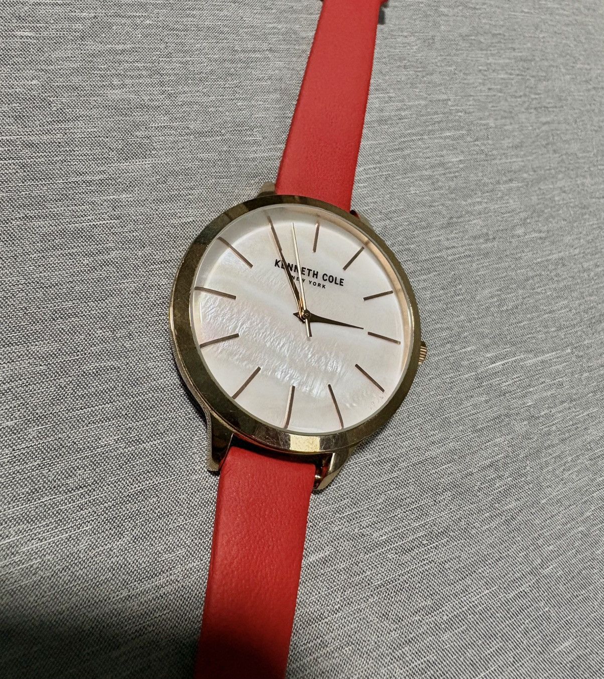 Kenneth Cole Kenneth Cole New York KC15056M Mother of Pearl Dial Watch Size ONE SIZE - 2 Thumbnail