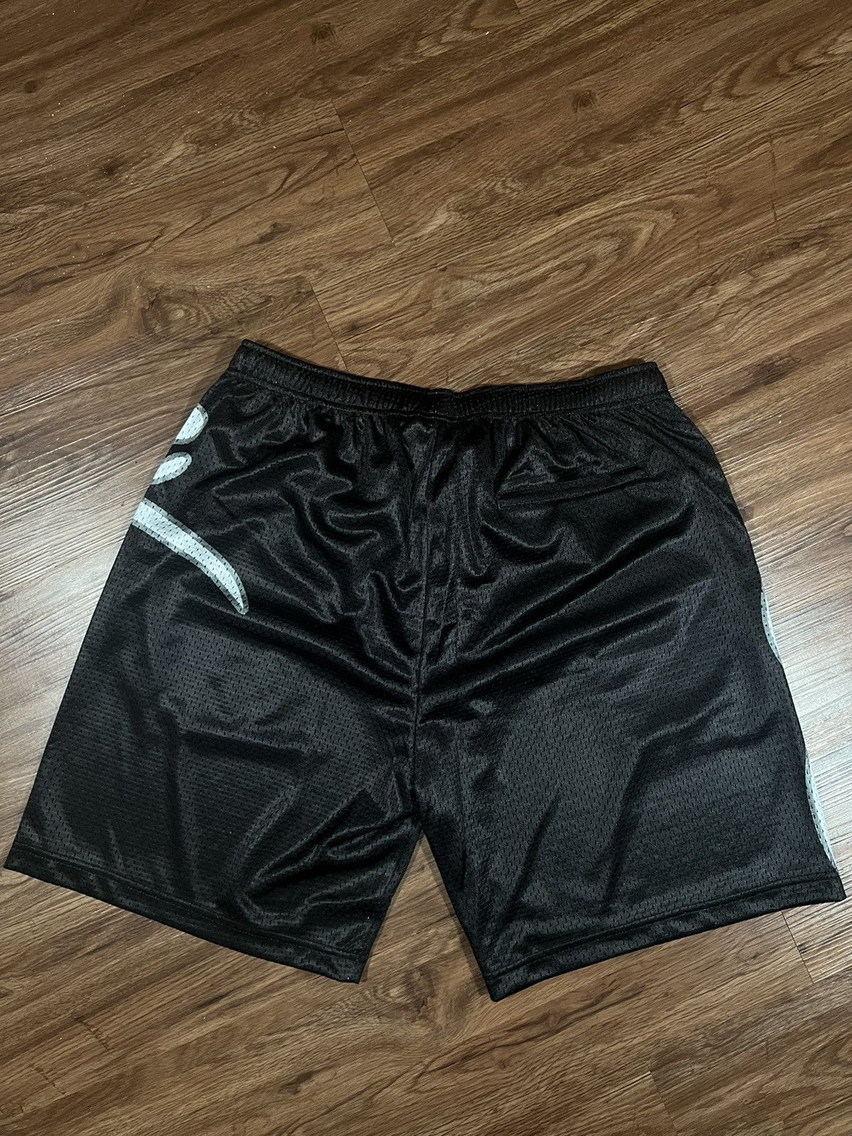 Hypebeast × Streetwear × Supreme Supreme Big Script Mesh Shorts Sz  