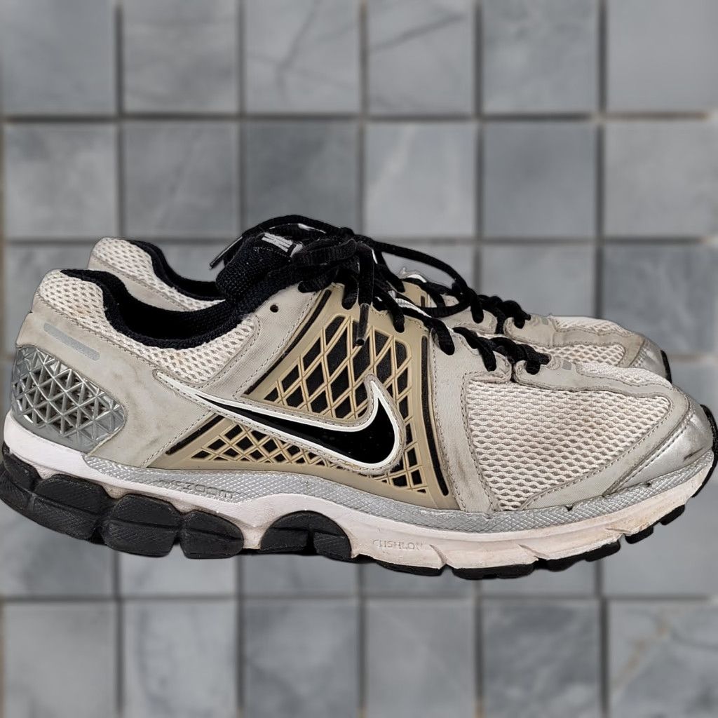 Nike Nike Vomero 6 Running Shoes Mens 9 M 42.5 EU White Silver Logo Breathable Cushioned Lightweight Sneakers Athletic Activewear Casual Sports Mens Size US 8 / IT 38 - 1 Thumbnail