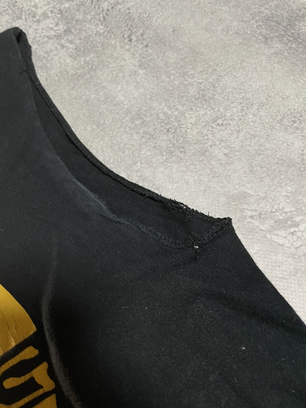 Vintage Wu tang sleeveless 2007 Vintagewu tang clan cut distressed Size US S / EU 44-46 / 1 - 6 Thumbnail