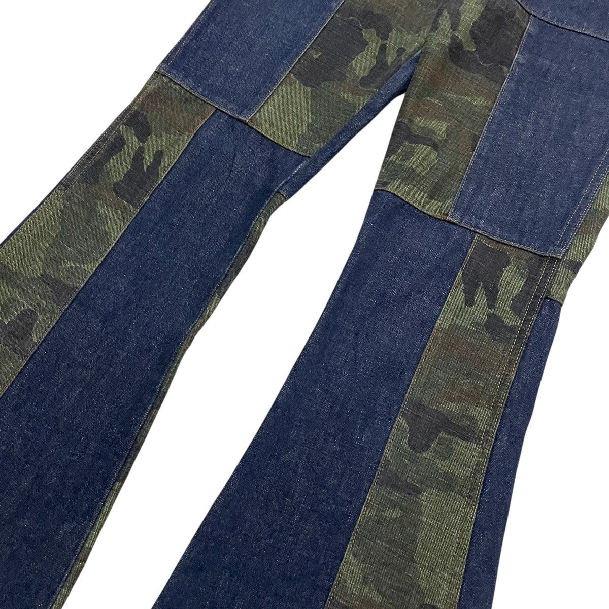 Hysteric Glamour ORIGINAL MADE IN JAPAN FLARED BUSH PANT CAMOUFLAGE RARE Size US 28 / EU 44 - 3 Thumbnail