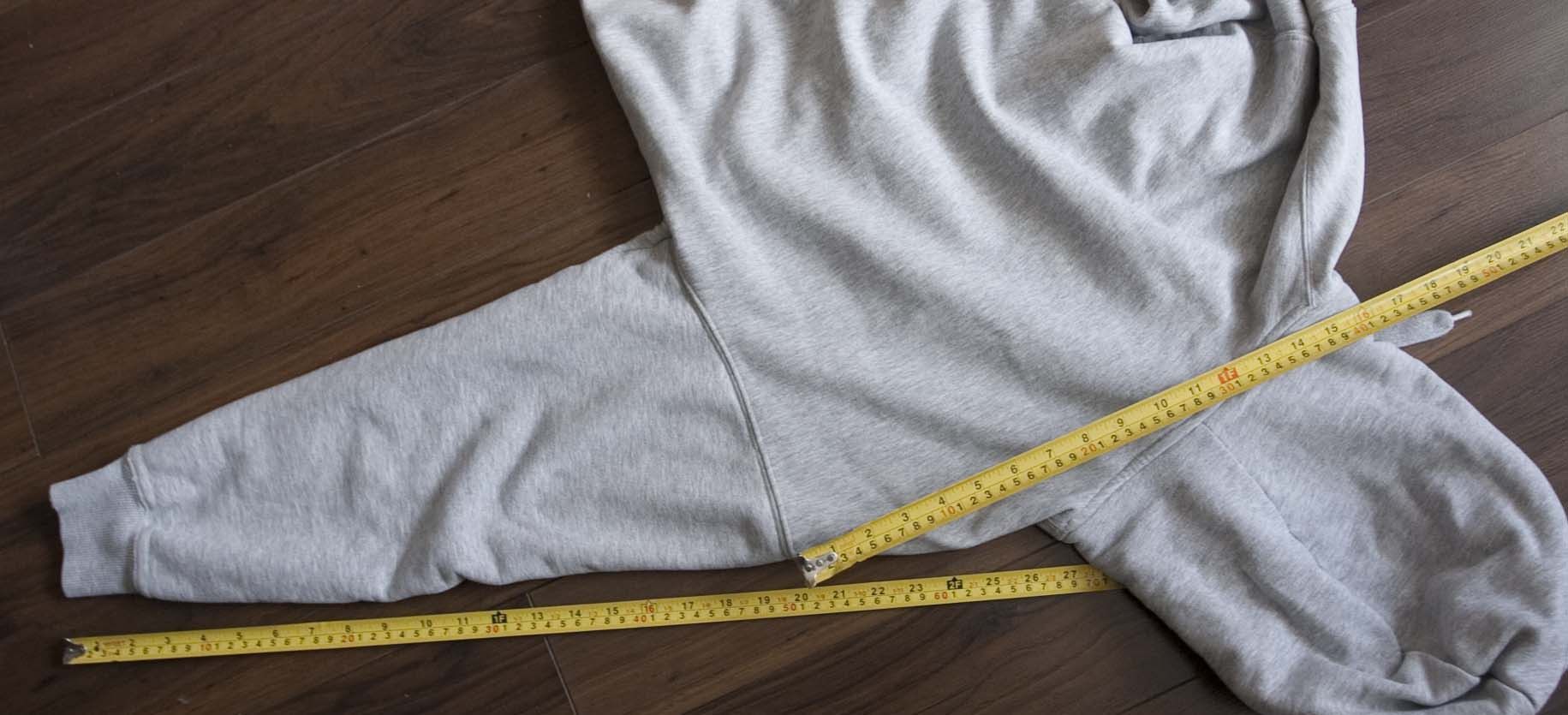 H&M × Moschino Moschino x H&M MTV Hoodie Size S Size US S / EU 44-46 / 1 - 6 Thumbnail