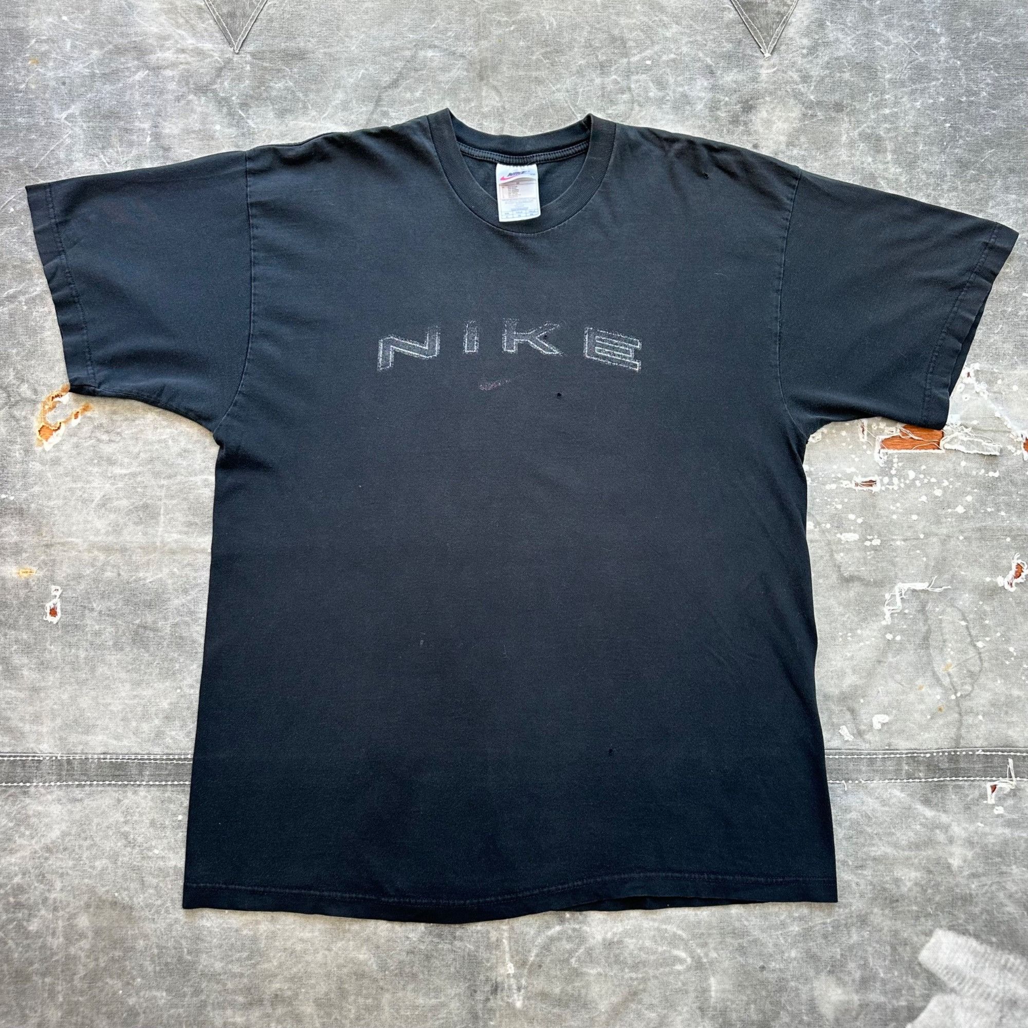 Vintage Vintage 90s Nike Spellout Swoosh Faded Shirt Size US XL / EU 56 / 4 - 1 Thumbnail