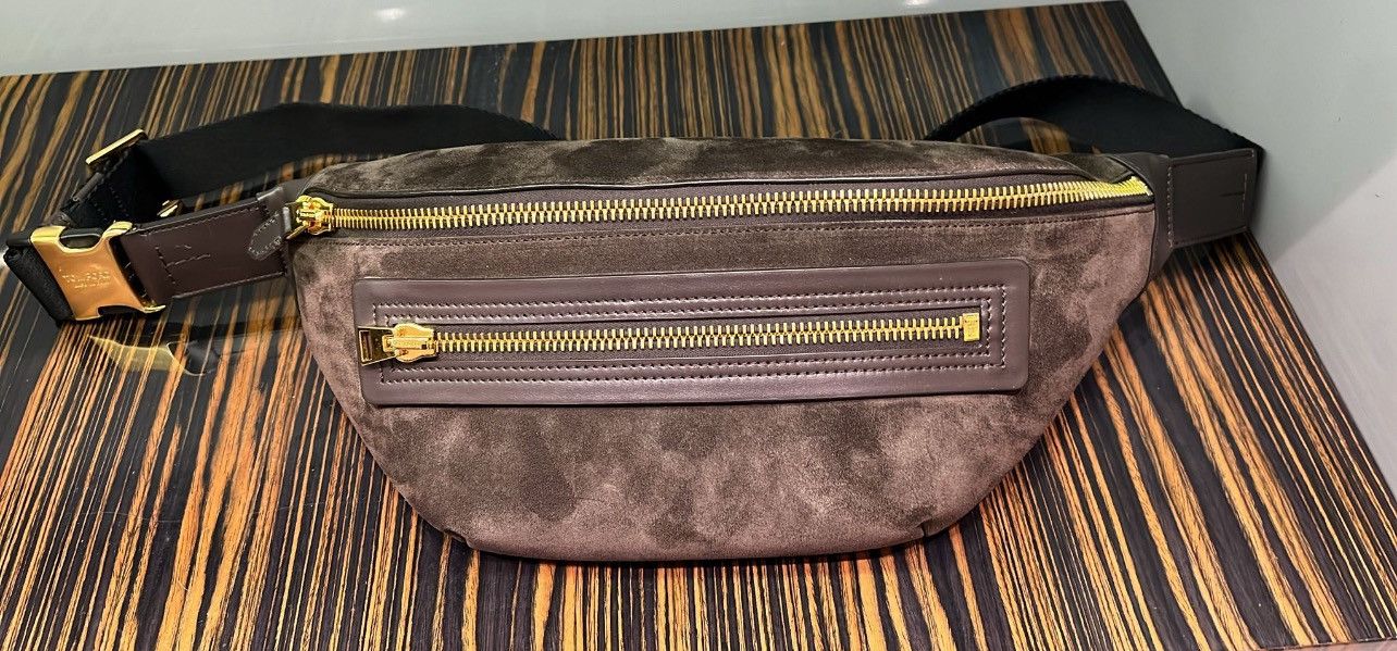 Tom Ford 🔥$2.8K VALUE🔥Suede Buckle Brown Belt Bag Size ONE SIZE - 3 Thumbnail