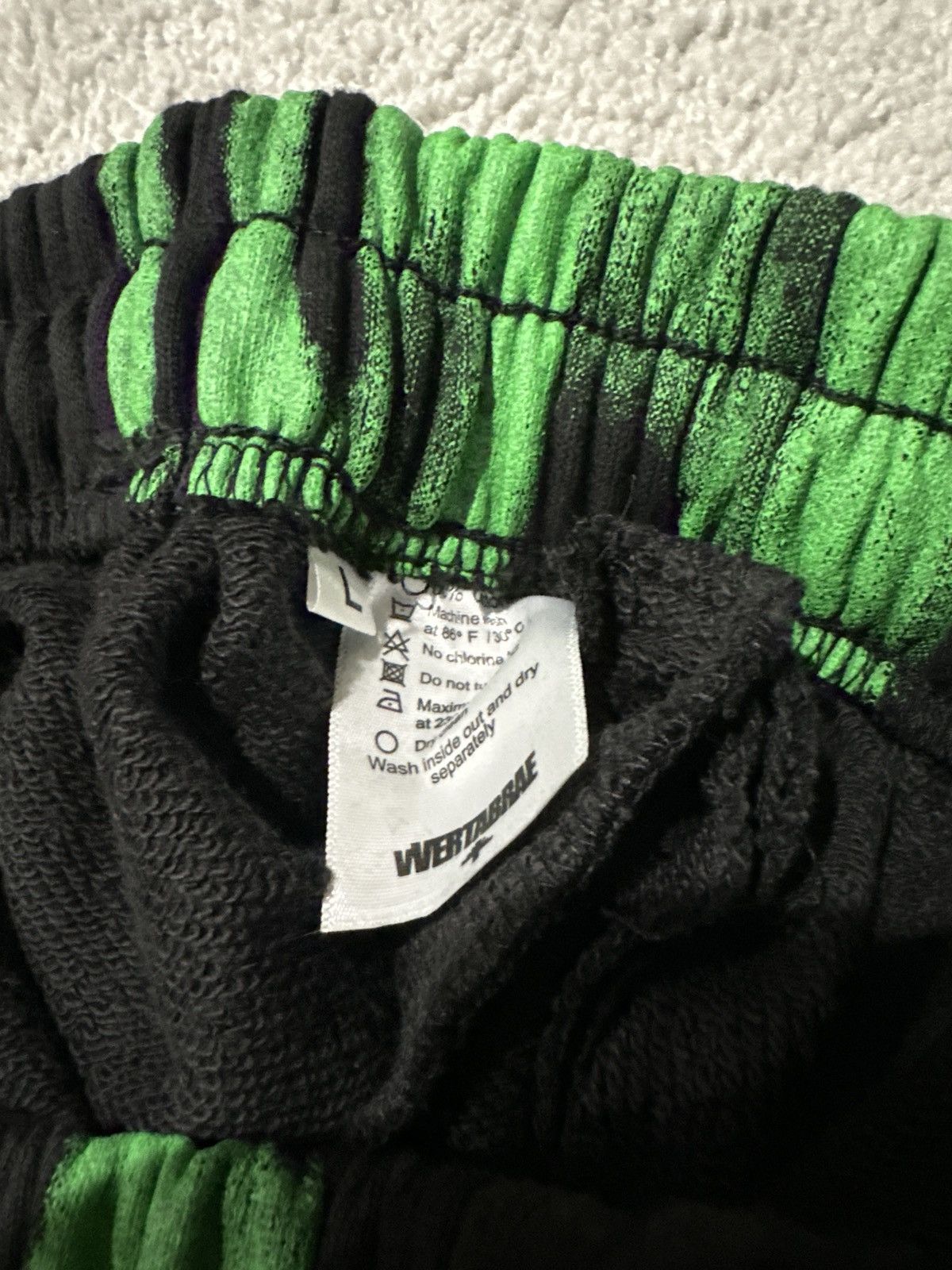 Vertabrae Vertabrae Skull Green Black Shorts Size US 34 / EU 50 - 5 Thumbnail