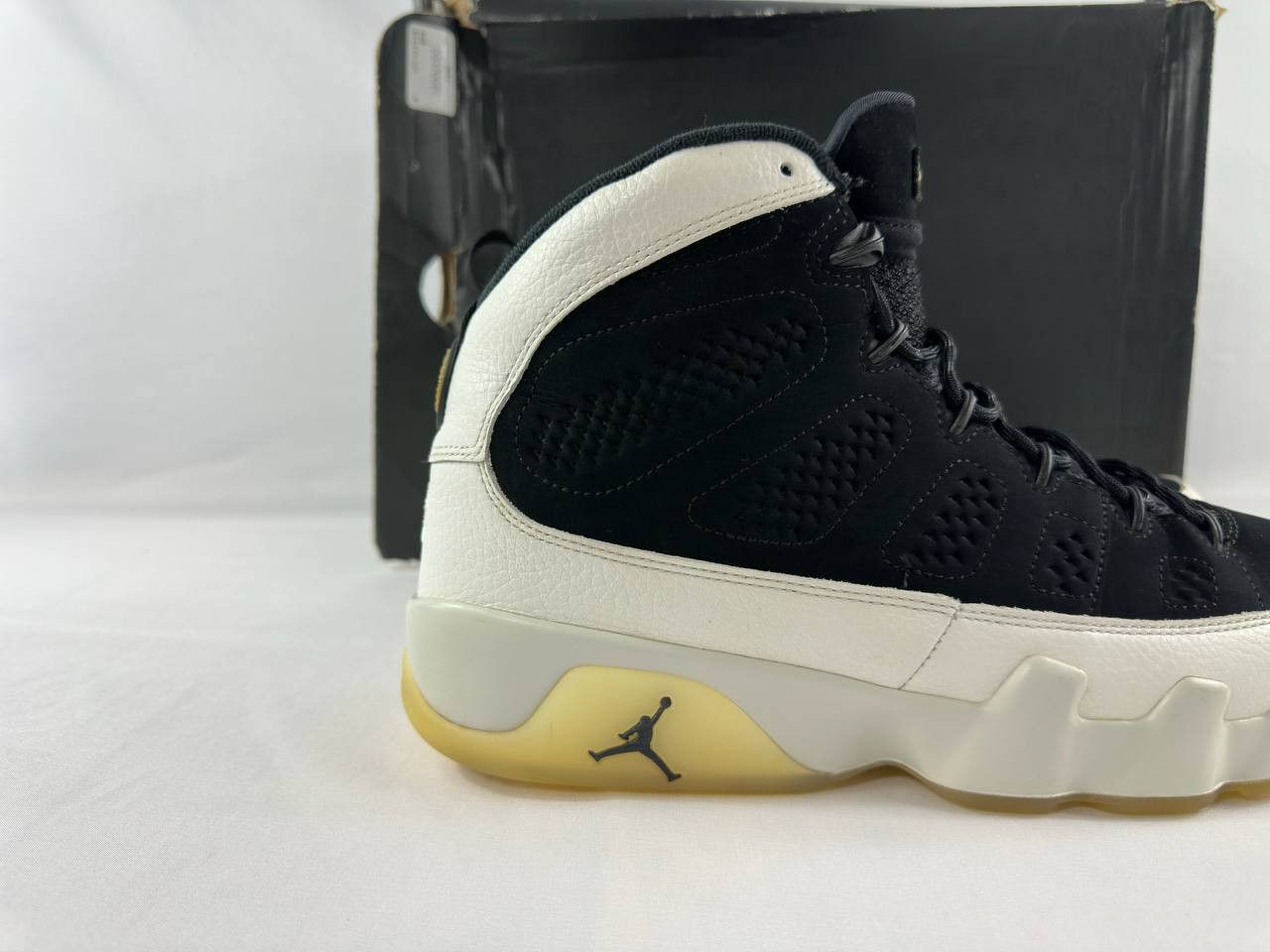 Nike Nike Air Jordan 9 Retro 'City of Flight' 2018 302370-021 Size US 12 / EU 45 - 2 Thumbnail