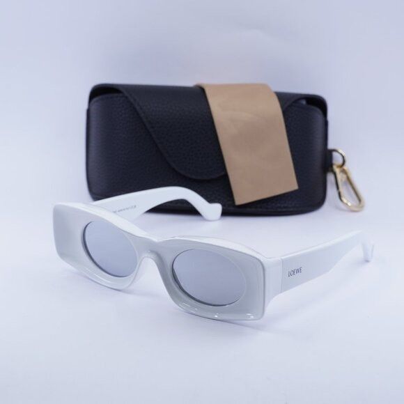 Loewe Loewe LW40033I 21C Sunglasses White Rectangle Frame, Smoke Size ONE SIZE - 1 Thumbnail