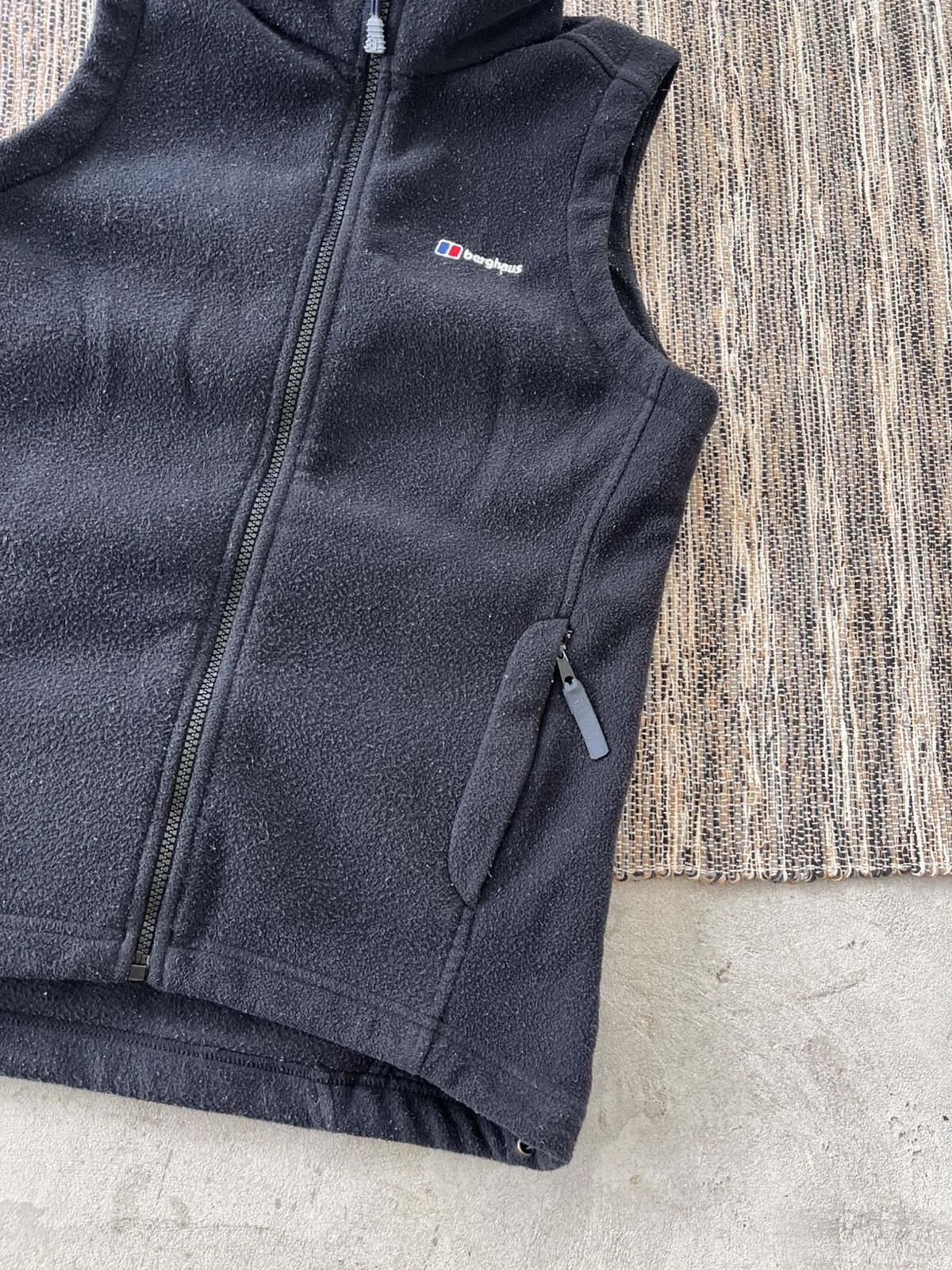 Berghaus × Vintage Vintage Berghaus Fleece Vest Black outdoorwear Y2K Size M / US 6-8 / IT 42-44 - 6 Thumbnail