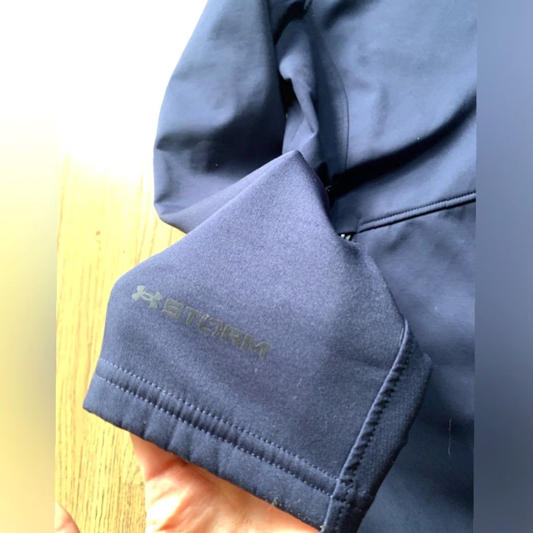 Under Armour Under Armour Jacket Navy Blue Zip Up Fitted Medium Womens M Size Nylon Basic Jacket Size M / US 6-8 / IT 42-44 - 3 Thumbnail