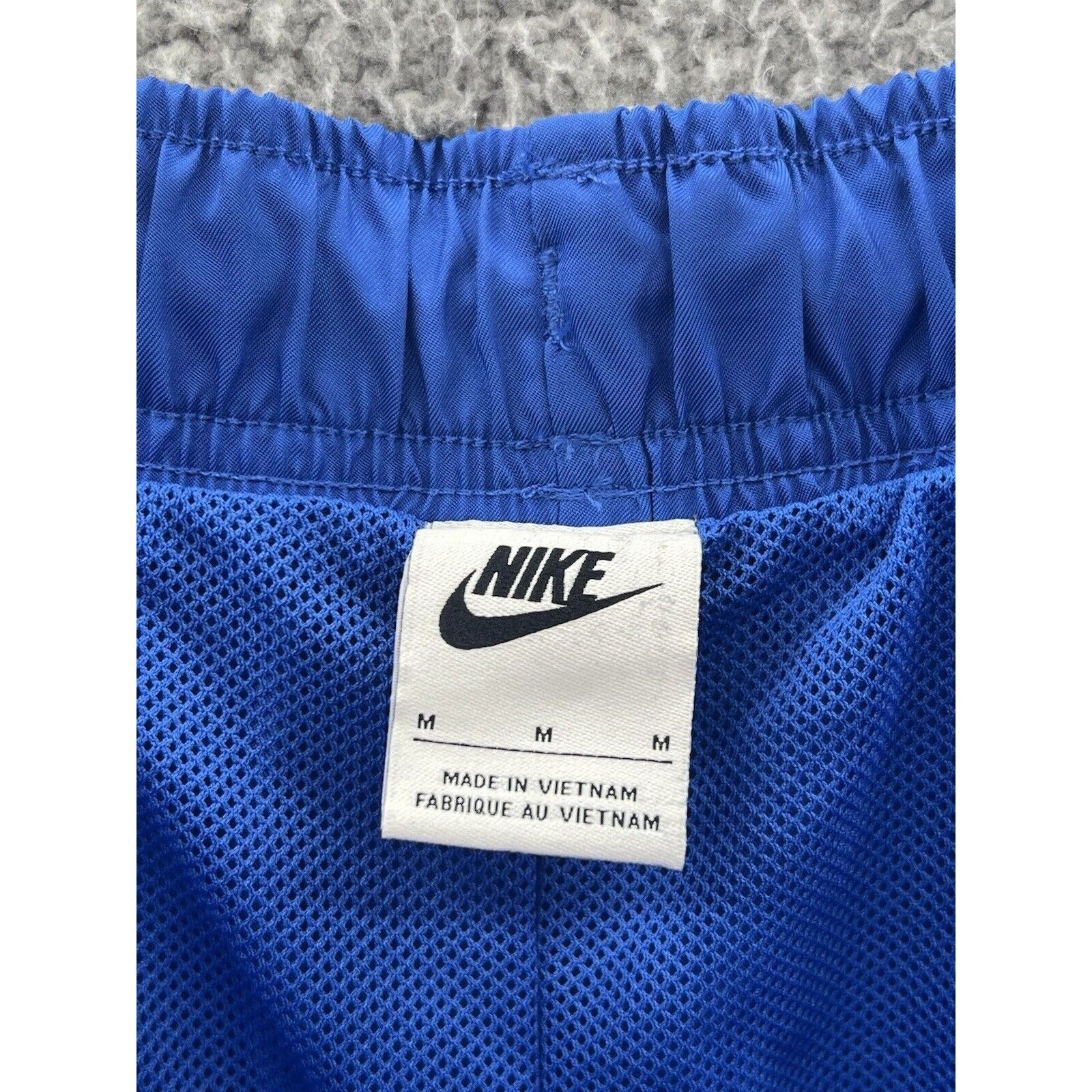 Nike Nike Sportswear Woven Lined Flow Shorts Blue FN3307-480 Size US 34 / EU 50 - 3 Thumbnail