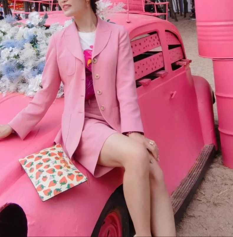 Gucci Gucci Pink suit Size 38R - 9 Thumbnail