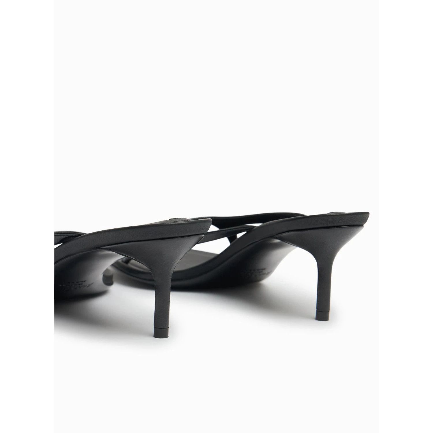 Acne Studios ACNE STUDIOS Black Leather 60mm Thong Sandals New & Authenti Size US 7 / IT 37 - 3 Thumbnail