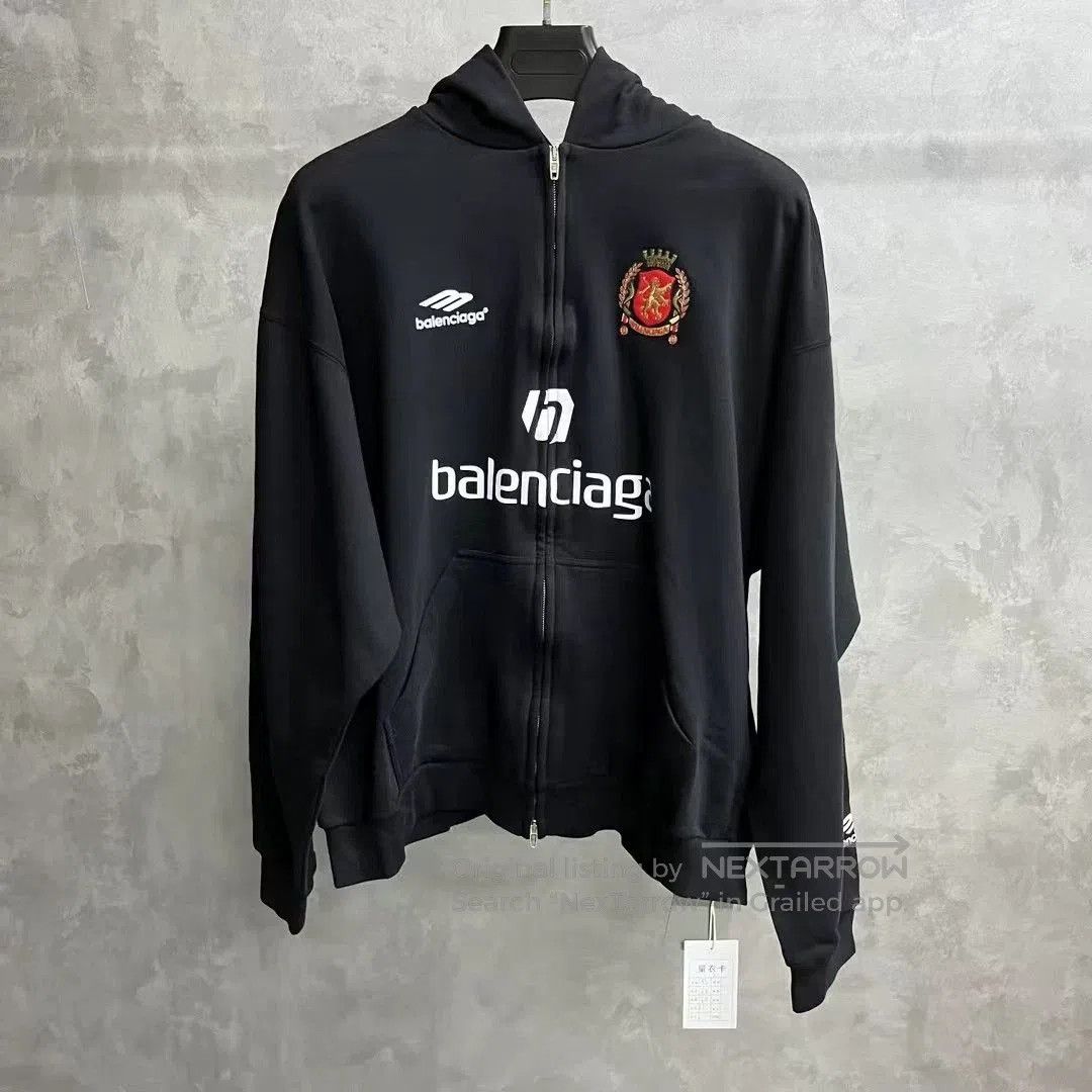 Balenciaga Balenciaga Letter Number Print Hooded Sweatshirt. Size US L / EU 52-54 / 3 - 1 Thumbnail