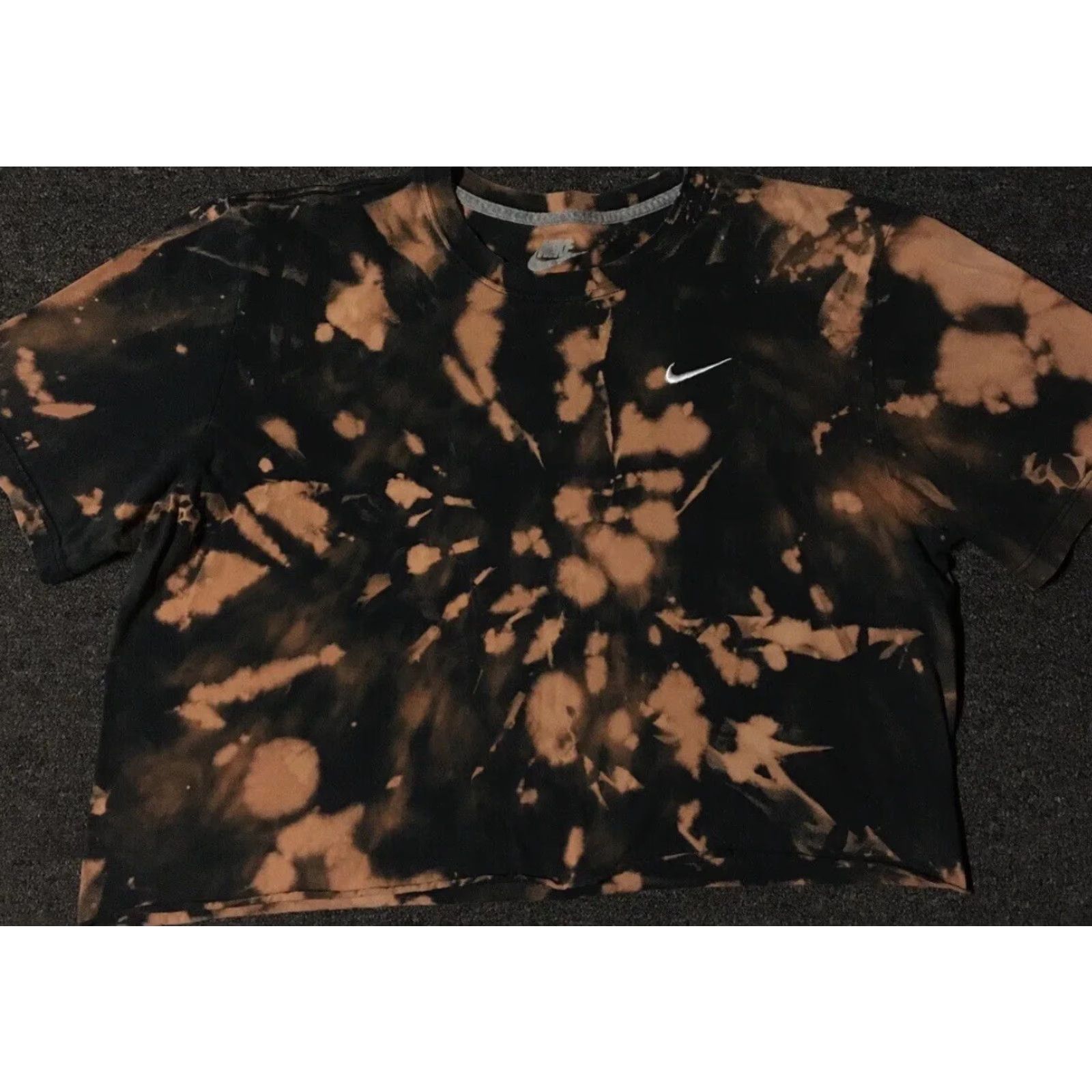 Nike Nike Swoosh Faded Bleach Crop Shirt XL Black Graphic Tee Women Vintage Grunge Hip Hop 80s 90s California USA Shirt Size XL / US 12-14 / IT 48-50 - 2 Thumbnail