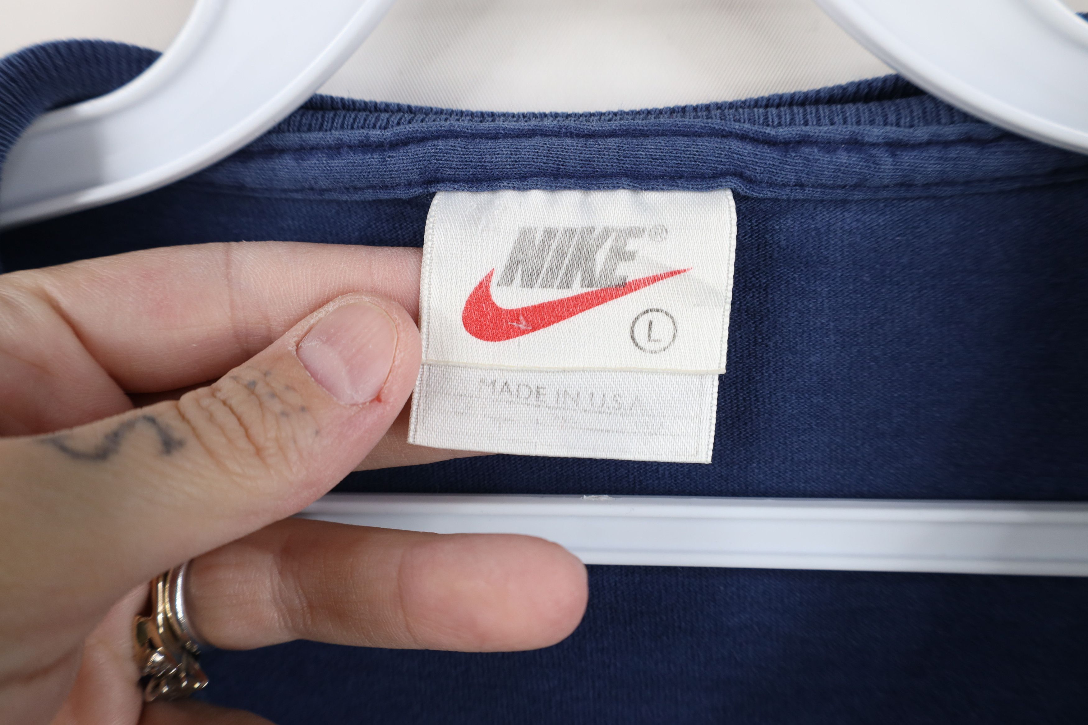 Nike Vintage 90s Nike Travis Scott Mini Swoosh T-Shirt Blue USA Size US L / EU 52-54 / 3 - 7 Thumbnail