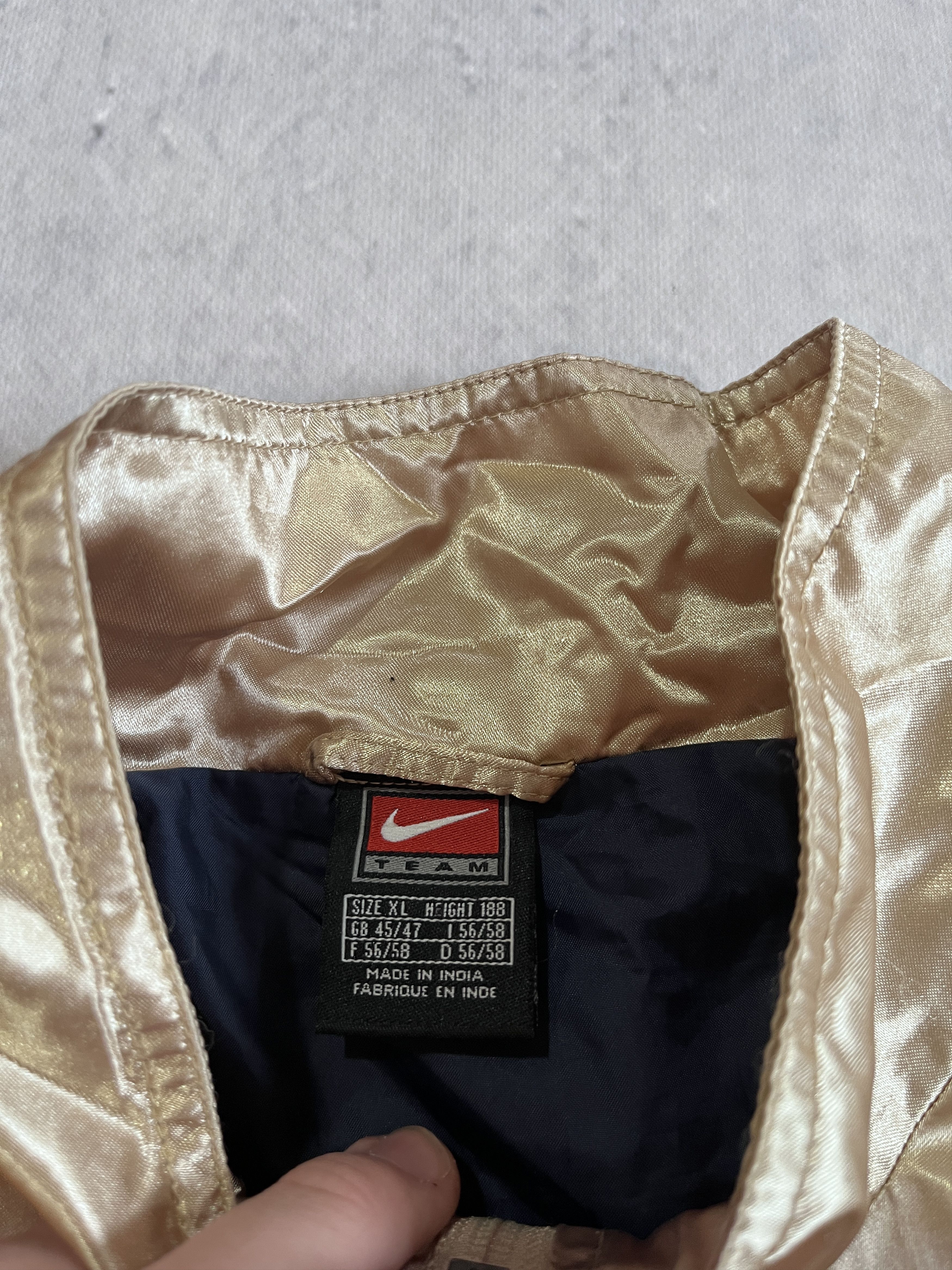 Nike NIKE FC BARCELONA VINTAGE FOOTBALL SOCCER GOLD TRACK JACKET Size US XL / EU 56 / 4 - 11 Thumbnail