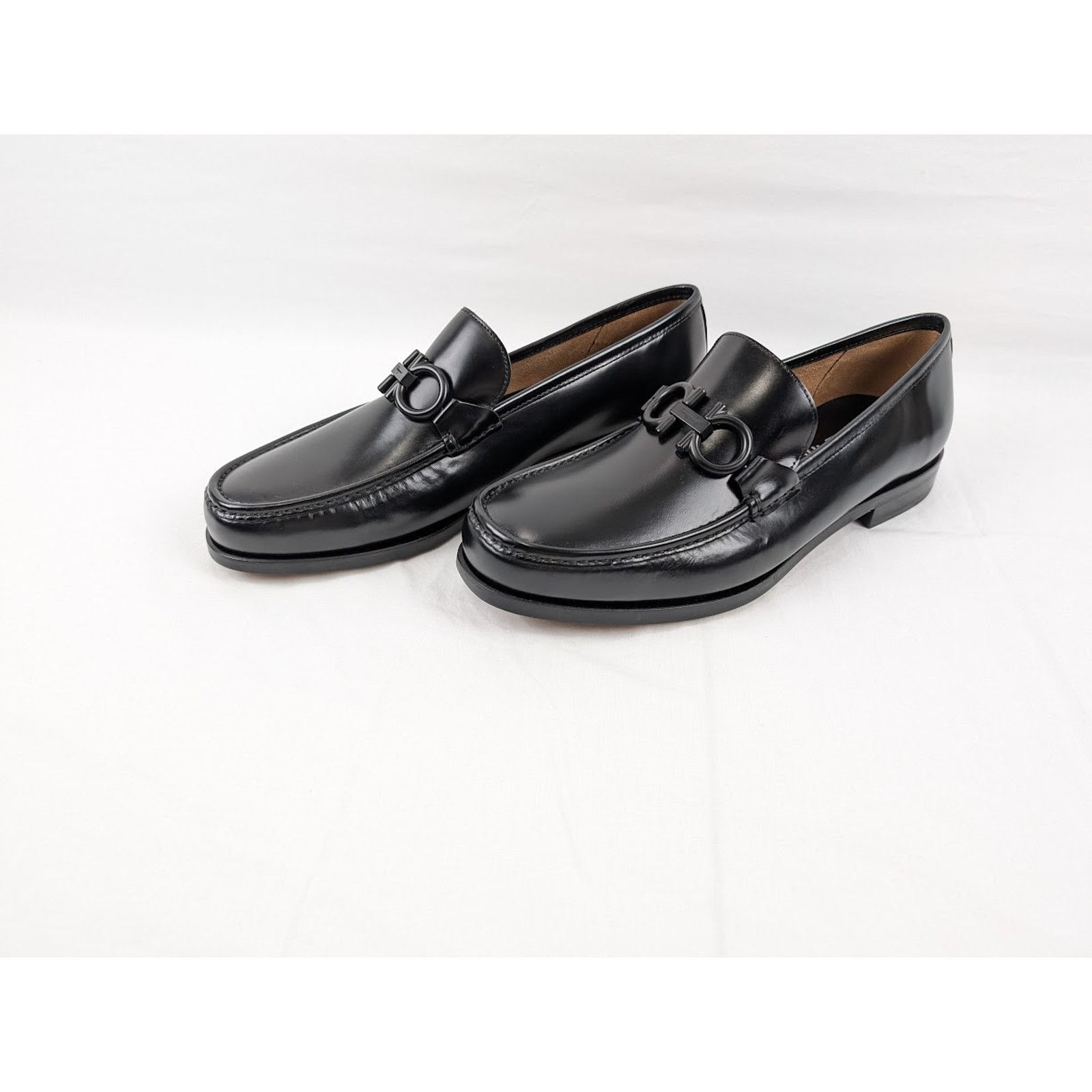 Salvatore Ferragamo o1rshd1 Rolo 10 Loafers in Nero Size US 11 / EU 44 - 17 Thumbnail