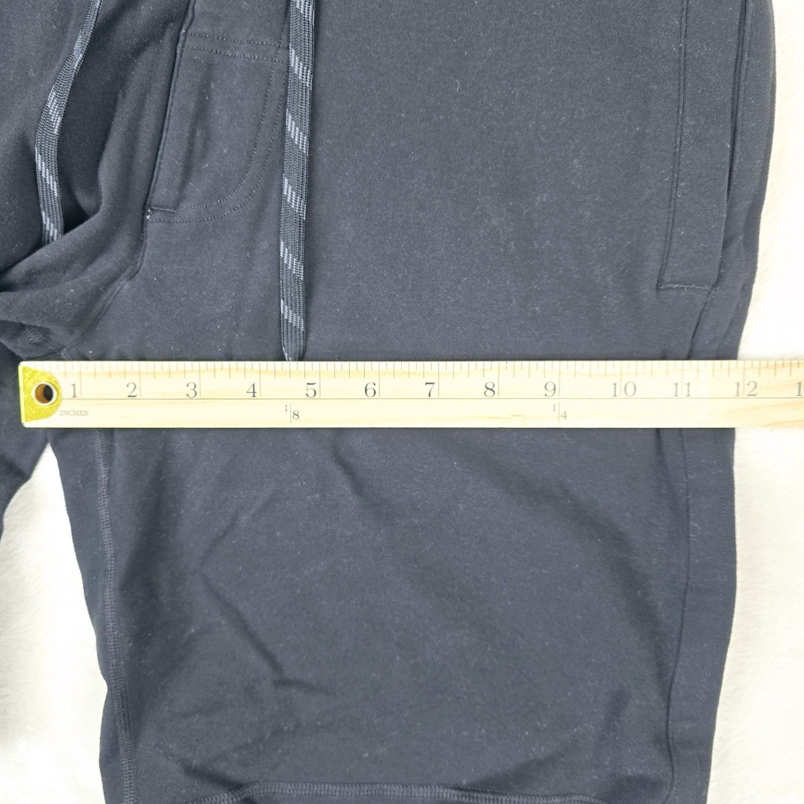 Lululemon Lululemon Men's Black Big Logo Vintage Shorts Size S 32x9 Size US 32 / EU 48 - 9 Thumbnail