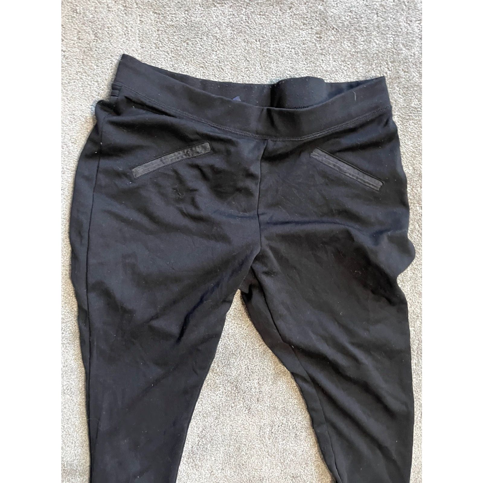 Gap Gap Women Black Leggings Sweatpants Pull On Active Pants Medium Cropped Inseam 29 in Polyester Skinny & Slim Activewear Size 32" / US 10 / IT 46 - 2 Thumbnail