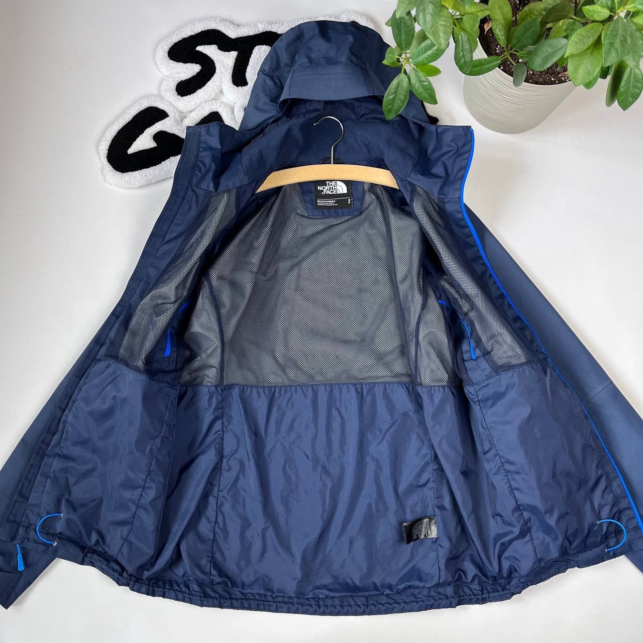 Goretex × The North Face TNF The North Face DryVent Winbreaker Waterproof Jacket Size US S / EU 44-46 / 1 - 3 Thumbnail