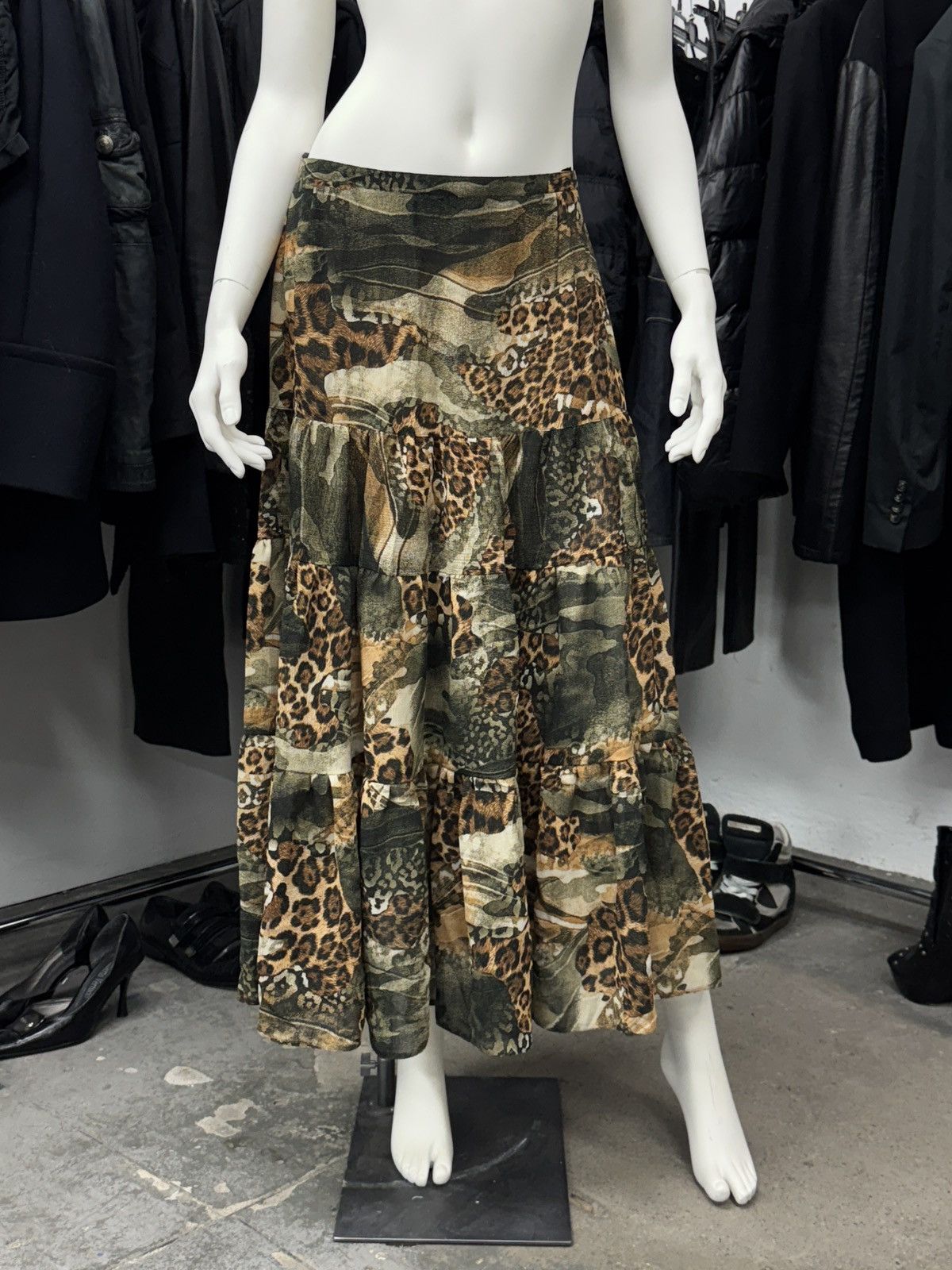 Japanese Brand Vintage y2k Maxi Skirt Cavalli Style Size 30" / US 8 / IT 44 - 1 Thumbnail
