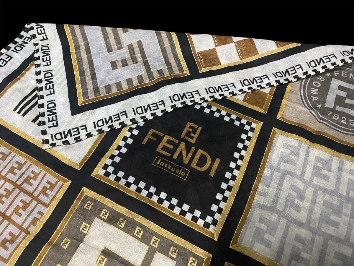 Fendi × Vintage Vintage Fendi handkerchiefs Size ONE SIZE - 3 Thumbnail