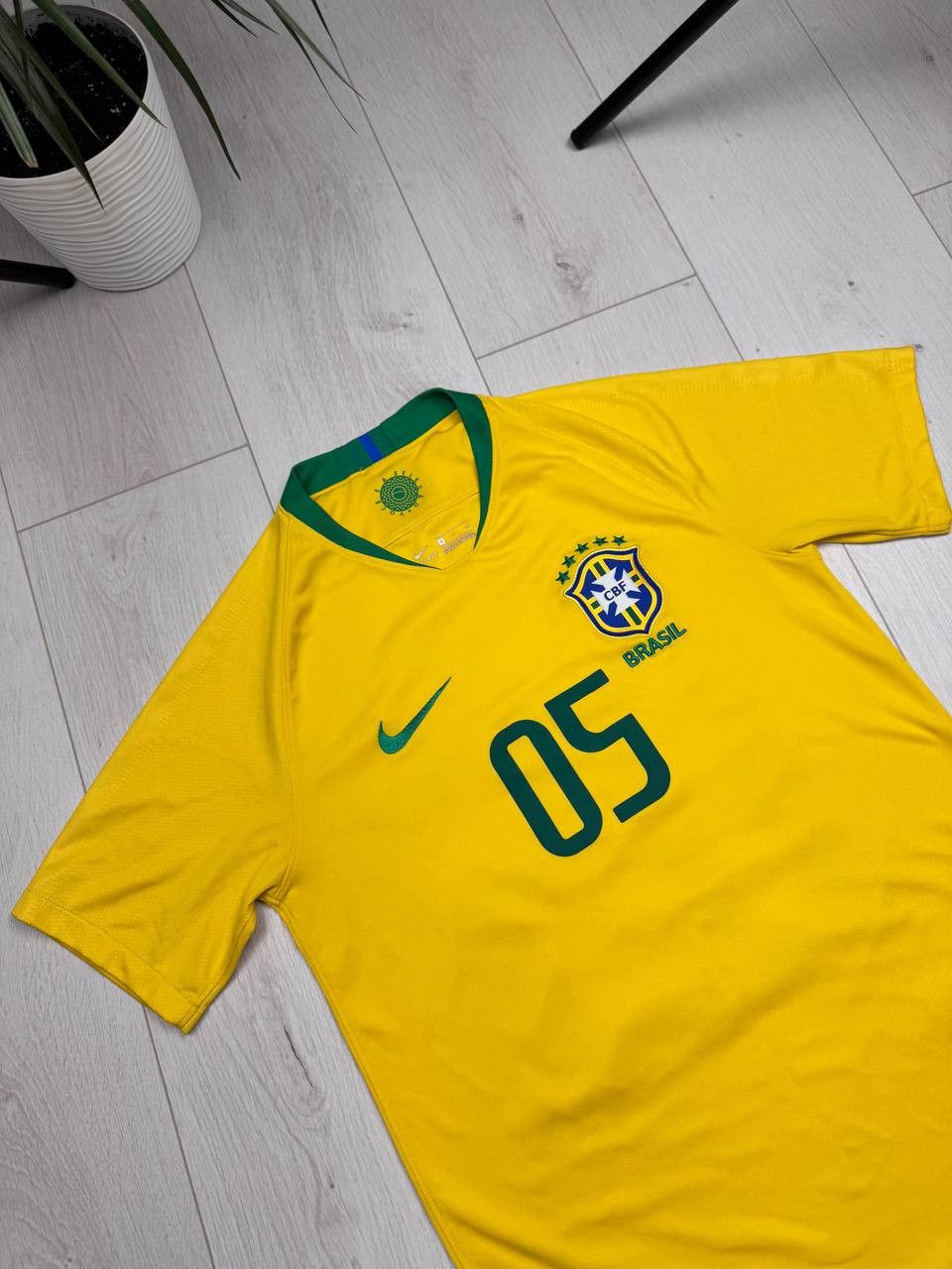 Nike Nike Brazil National Team 2018 Home Soccer Jersey T-shirt Size US S / EU 44-46 / 1 - 3 Thumbnail