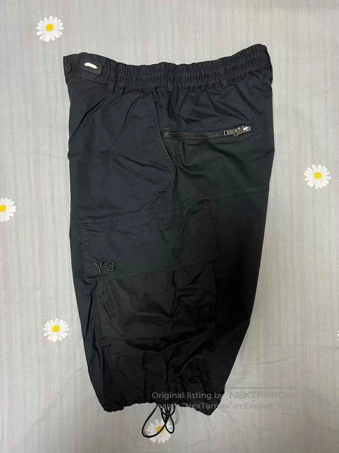 Y-3 Y-3 Black Men's Shorts for Sale. Size US 26 / EU 42 - 6 Thumbnail