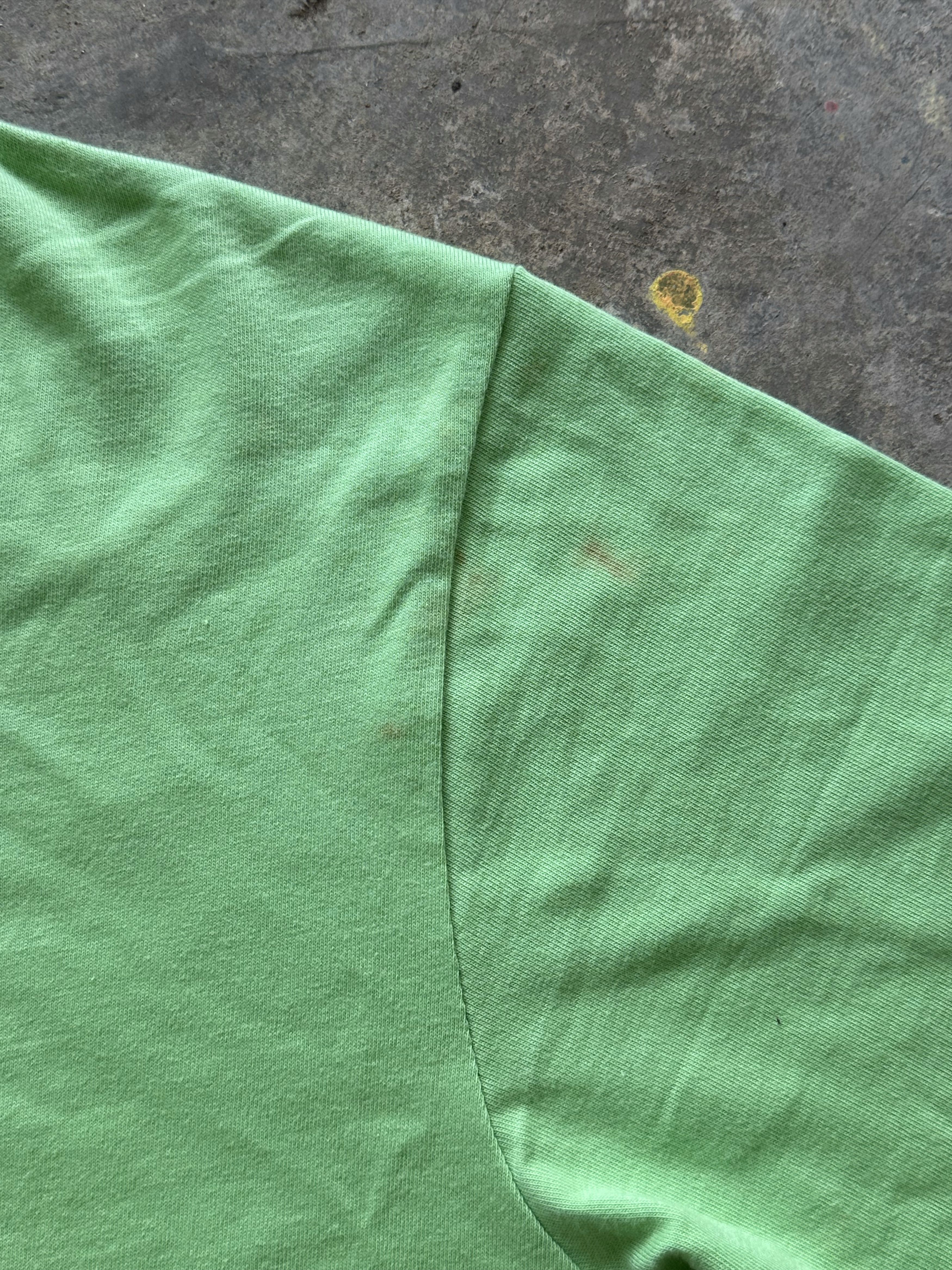Anime Vintage 90's Hunter x Hunter Offical Animation “Gon” T-shirt Size US L / EU 52-54 / 3 - 4 Thumbnail