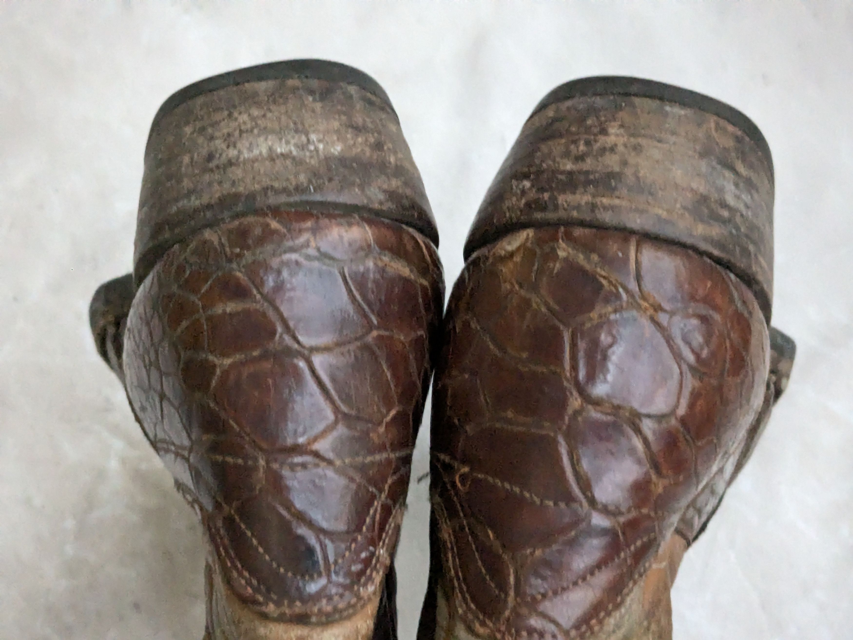Dan Post Dan Post Cowboy Boots Brown Crocodile Leather 9 D Size US 9 / EU 42 - 8 Thumbnail