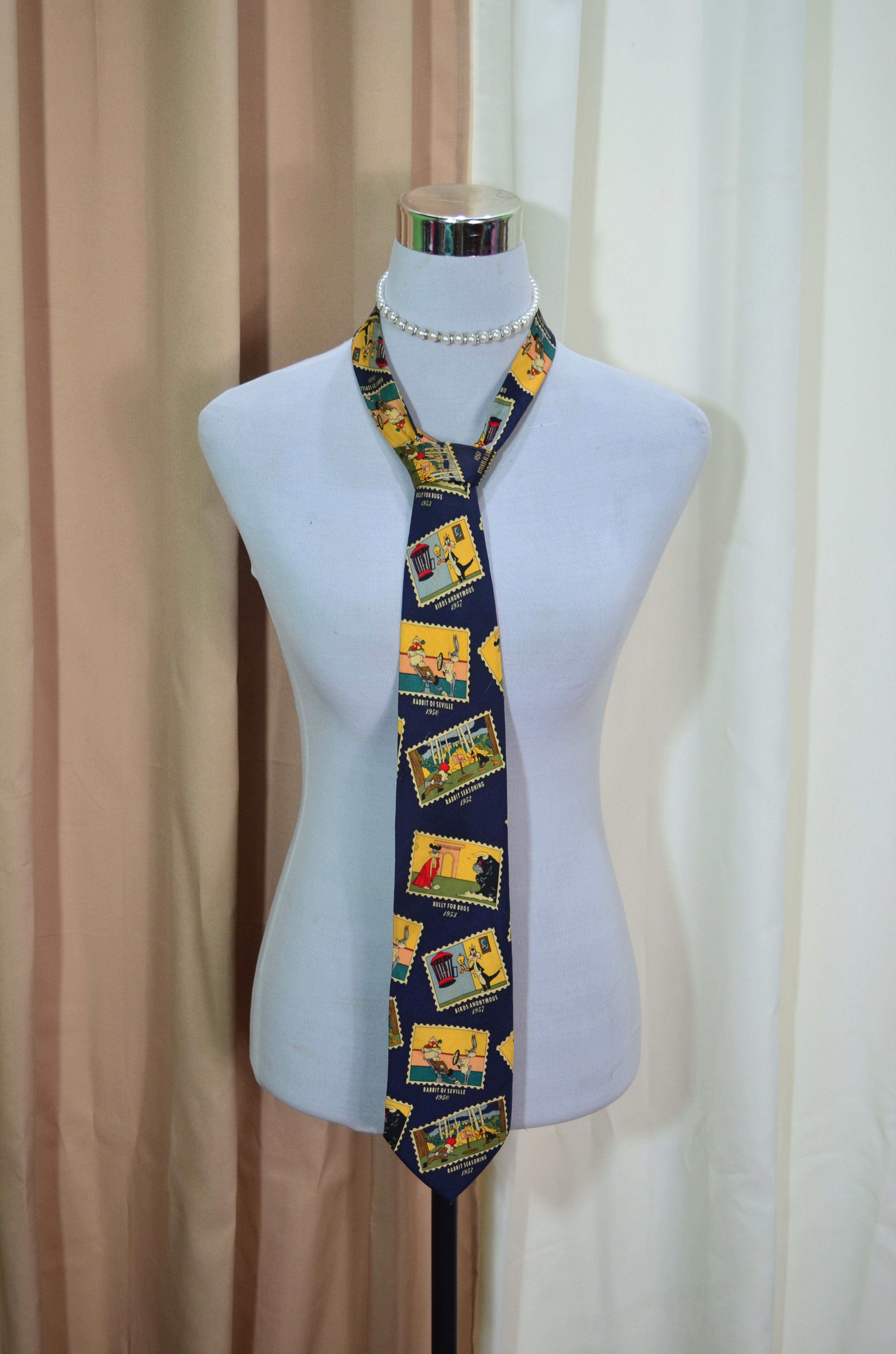 Vintage Vintage Warner Bros. Inc. Looney Tunes 1992 Necktie Size ONE SIZE - 2 Thumbnail