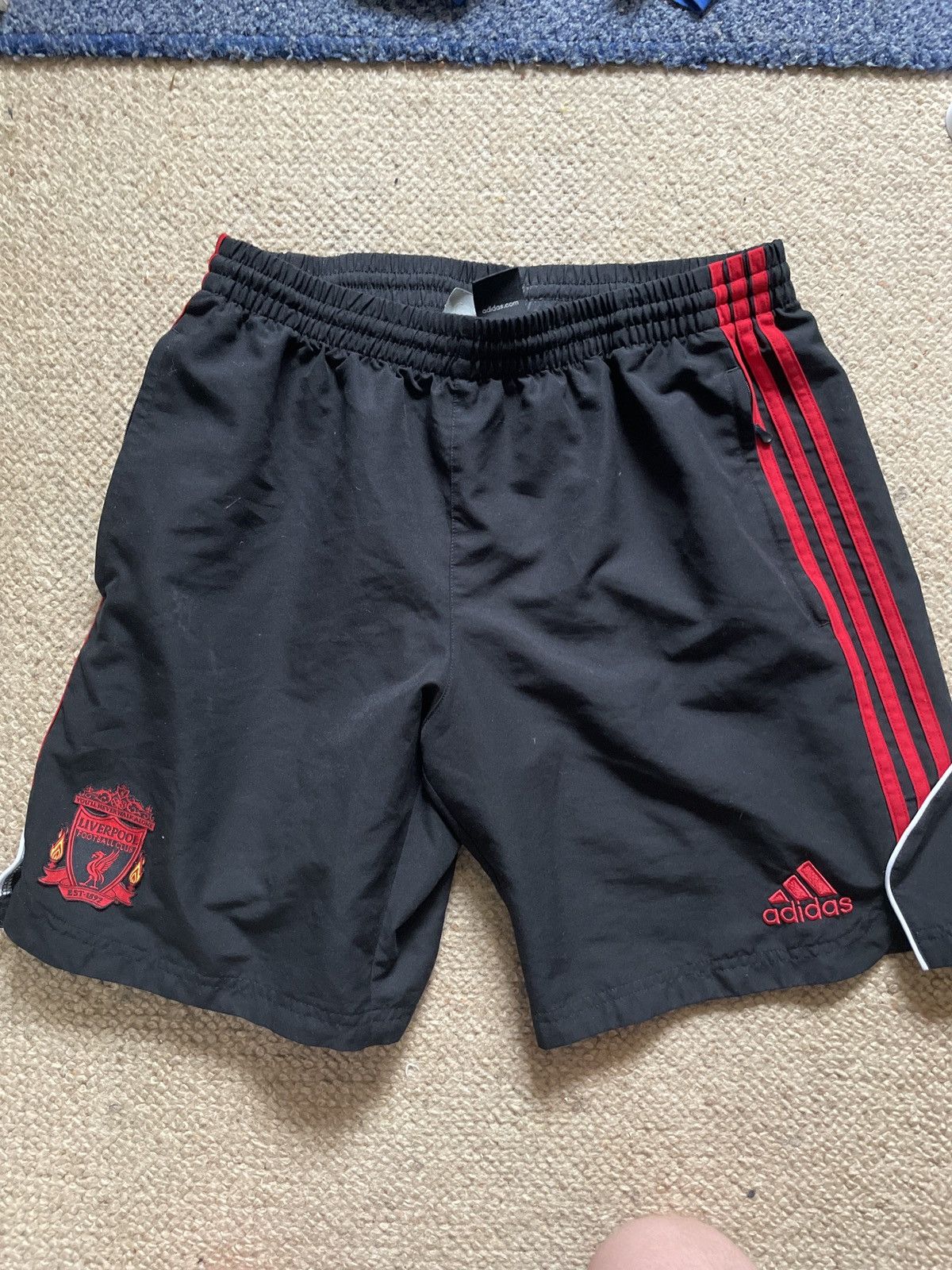 Adidas Liverpool Adidas Retro vintage Shorts mens Size US 36 / EU 52 - 4 Thumbnail
