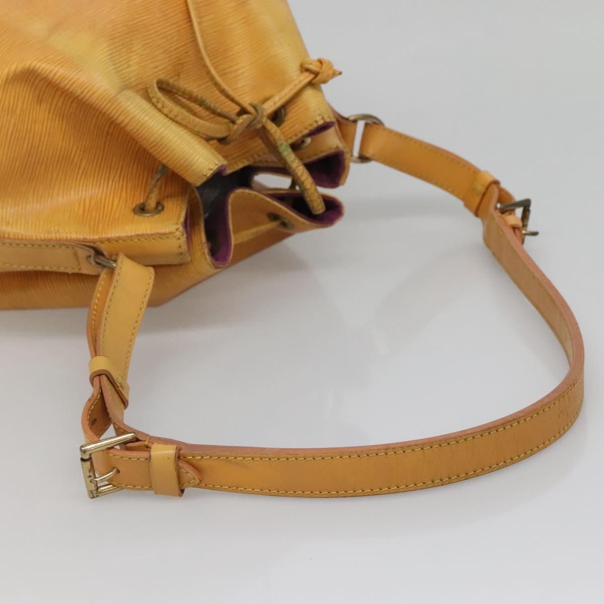 Louis Vuitton LOUIS VUITTON Epi Petit Noe Shoulder Bag Yellow M44109 Size ONE SIZE - 7 Thumbnail