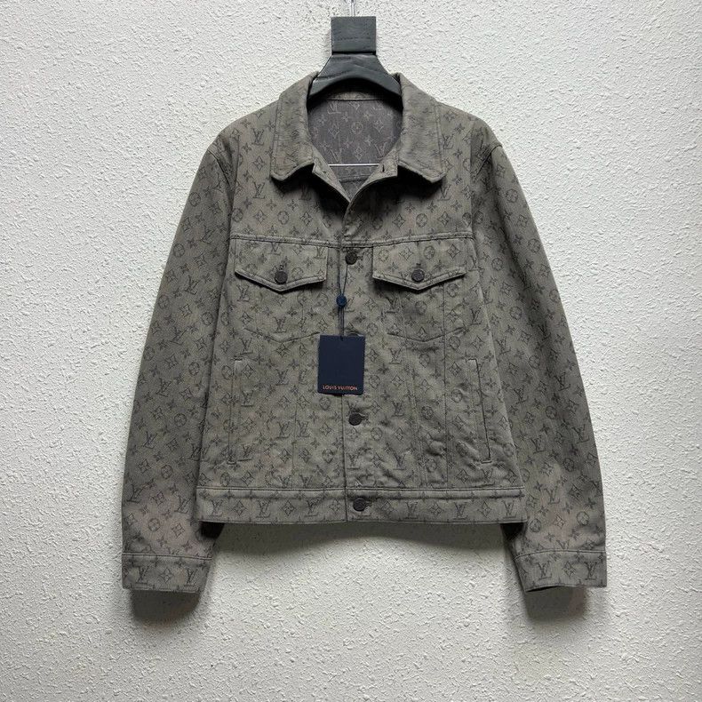 Louis Vuitton LOUIS VUITTON presbyopia and full print jacket 2501-Nextarr Size US M / EU 48-50 / 2 - 1 Thumbnail
