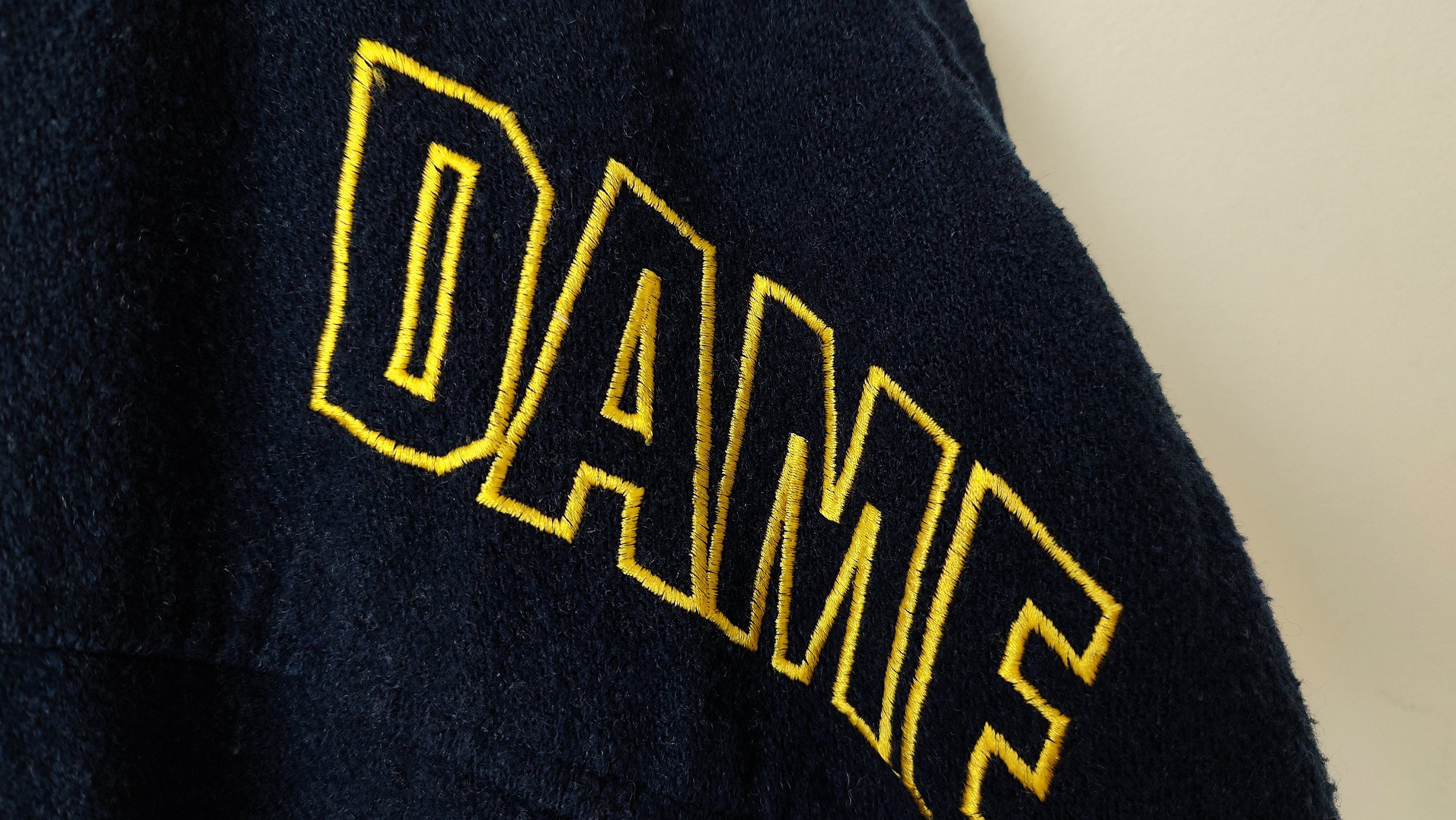 NCAA × Vintage Notre Dame Fighting Irish CMP Vintage 90s Varsity Jacket Size US L / EU 52-54 / 3 - 6 Thumbnail