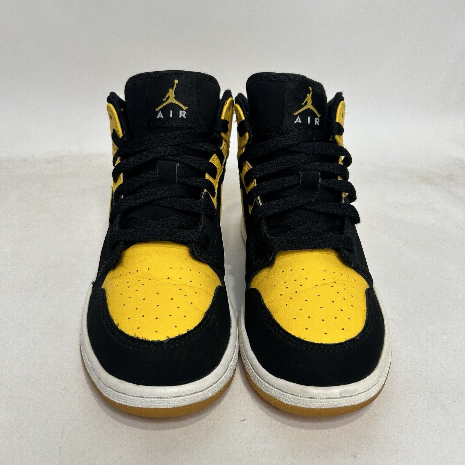 Jordan Brand Nike Air Jordan 1 Retro Mid GS “New Love” 2017 Size US 7 / IT 37 - 2 Thumbnail