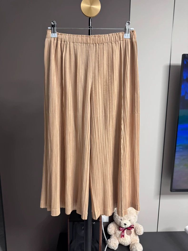 Issey Miyake Issey Miyake size:1 Yellow pleated pants Size 22" - 1 Thumbnail