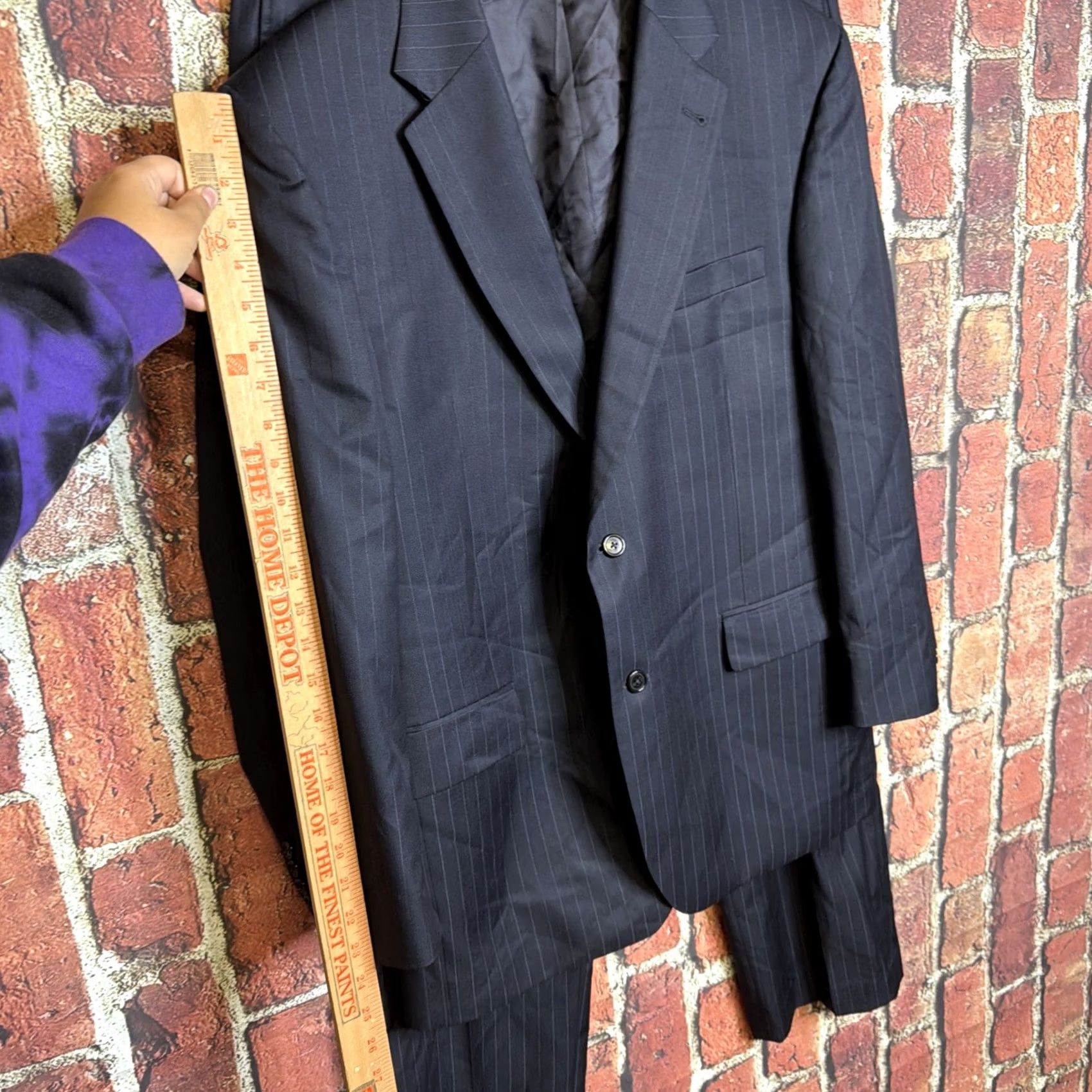 Jos. A. Bank Jos A Bank Blue Pinstripe Suit Mens 43R /38W Size 46R - 3 Thumbnail