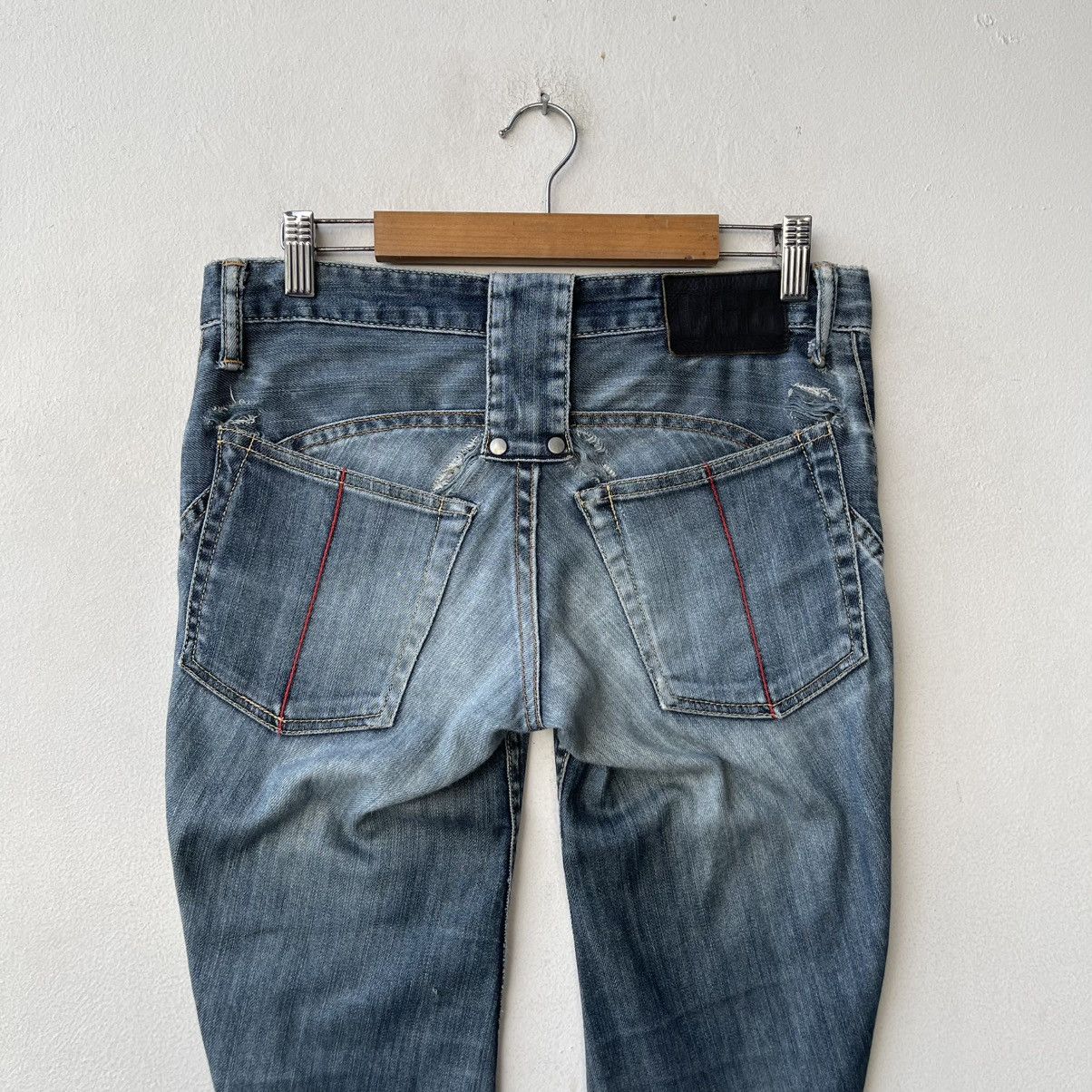 If Six Was Nine Thrashed L.G.B. Le Grand Bleu Skull Pocket Denim Jeans Size US 26 / EU 42 - 8 Thumbnail