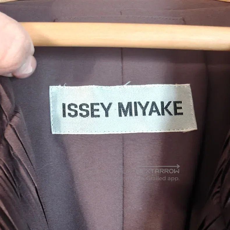 Issey Miyake Issey Miyake Pleated Padded Coat Brown Purple Size M / US 6-8 / IT 42-44 - 3 Thumbnail