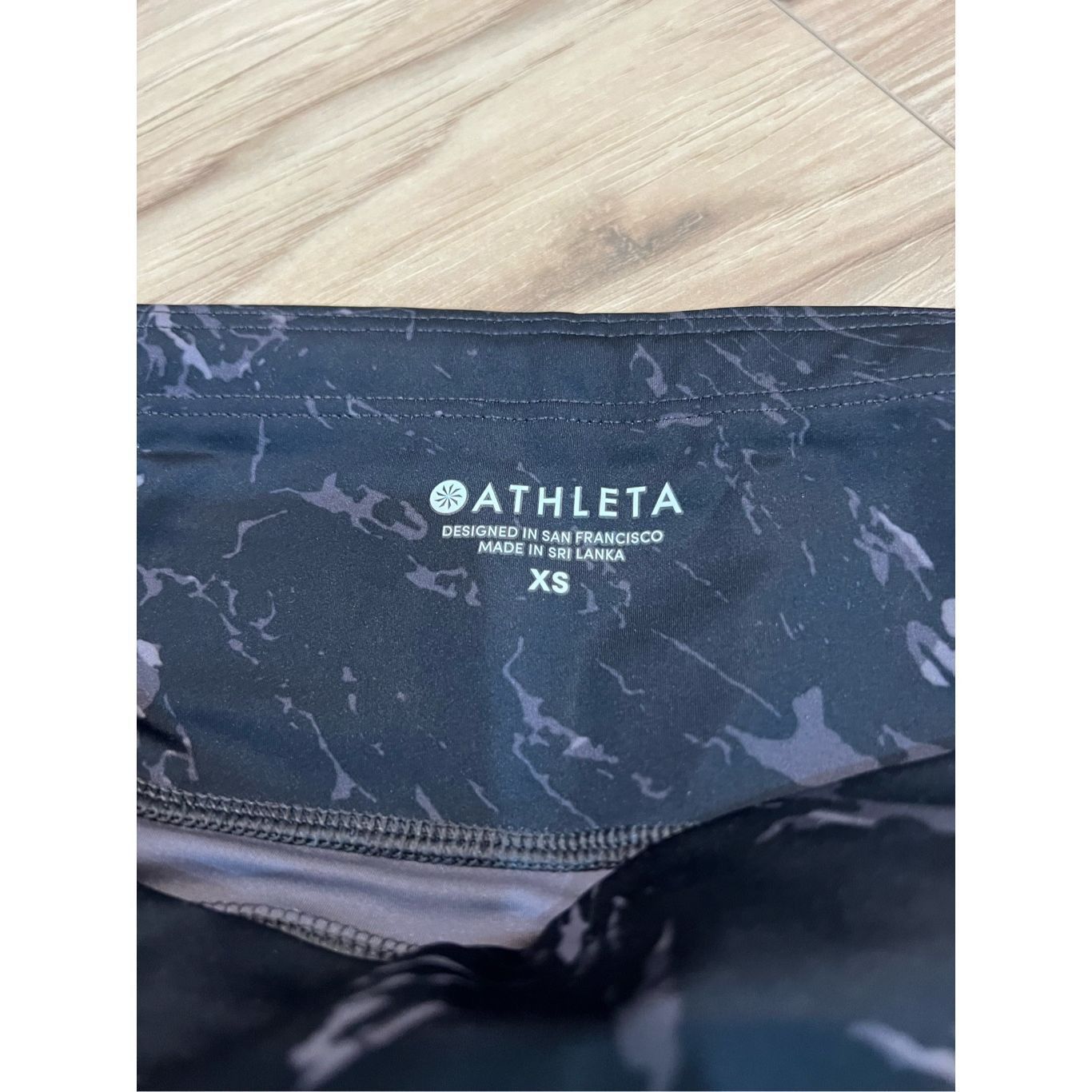 Athleta Athleta Velocity Stash Pocket Black Marbled 7/8 Legging sz X Size 25" / US 0 / IT 36 - 7 Thumbnail