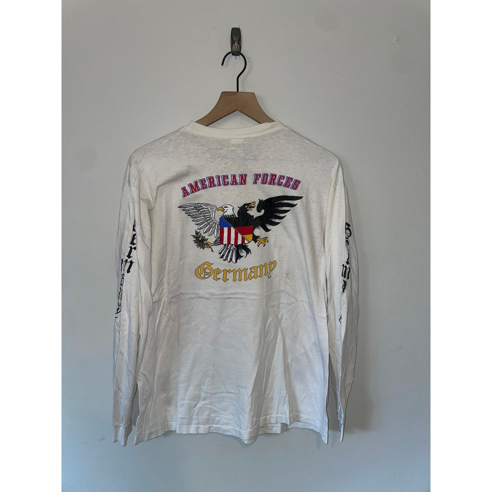Vintage Vintage American Forces Shirt Germany Army Soldier Tee War L Size US L / EU 52-54 / 3 - 1 Thumbnail