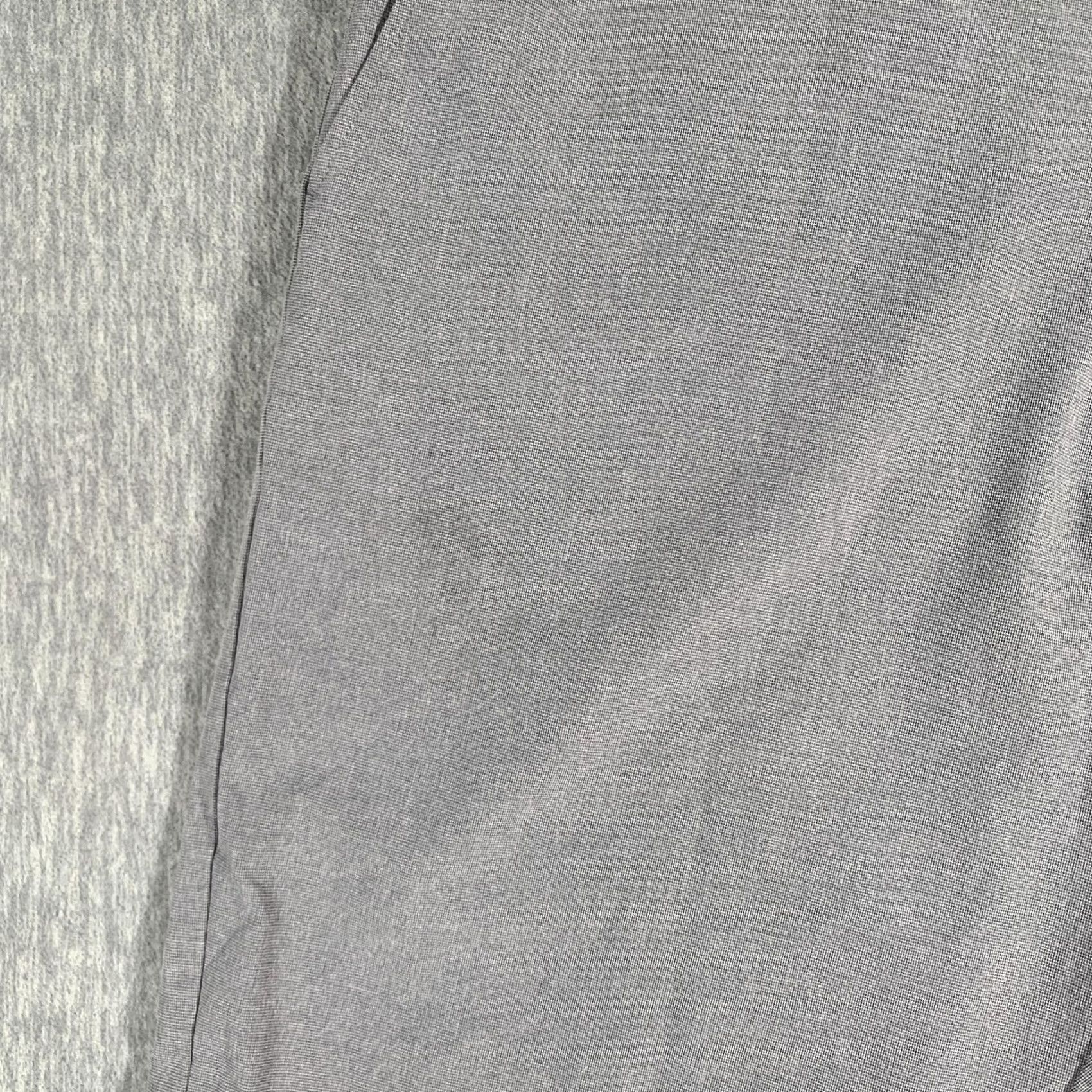 TravisMathew TravisMathew Shorts Mens 38 Gray Golf Chino Stretch Performance Casual Pocketed Front Flat Front Regular Mens Women Size US 38 / EU 54 - 4 Thumbnail