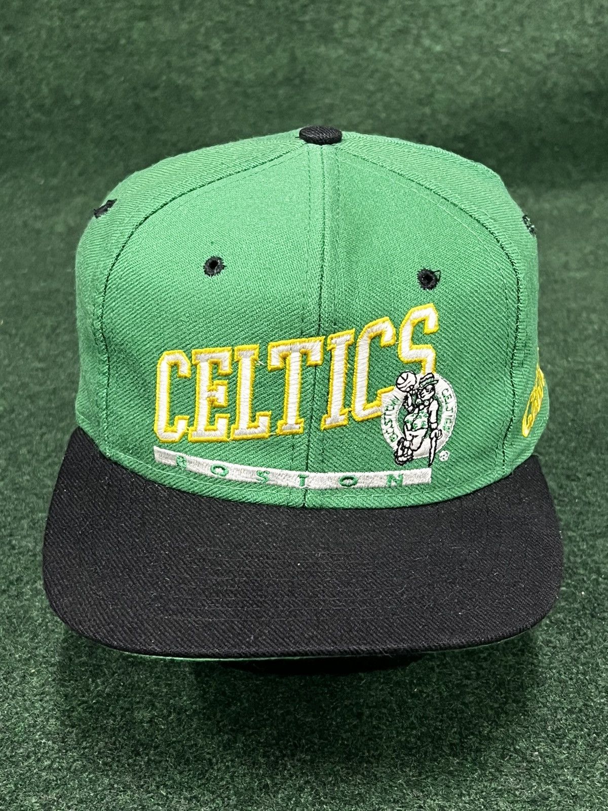 NBA Vintage 90s Boston Celtics Snapback Hat Size ONE SIZE - 1 Thumbnail