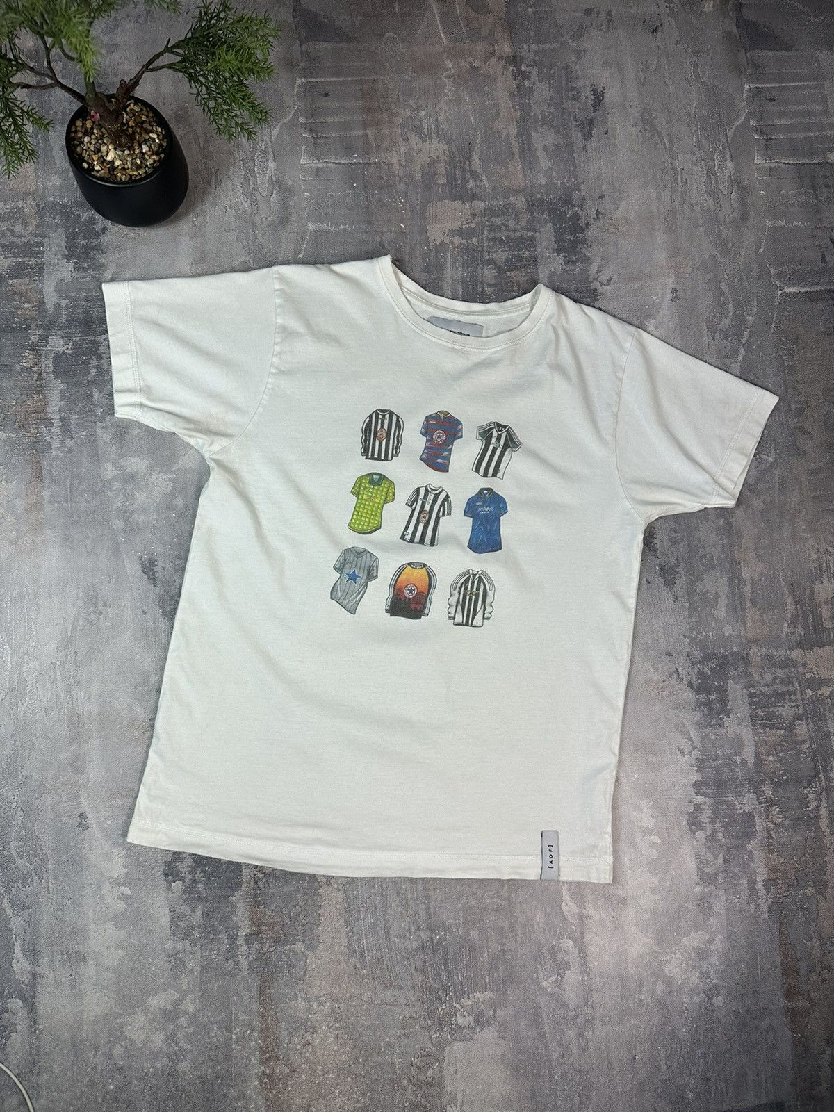 Other Art of football t-shirt Size US L / EU 52-54 / 3 - 1 Thumbnail