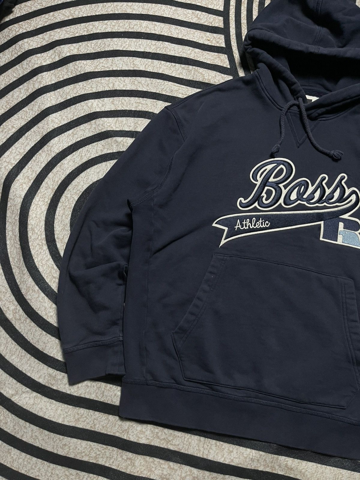 Russell Athletic 2000s RUSSELL ATHLETIC X HUGO BOSS SPELLOUT HOODIE Size US L / EU 52-54 / 3 - 3 Thumbnail