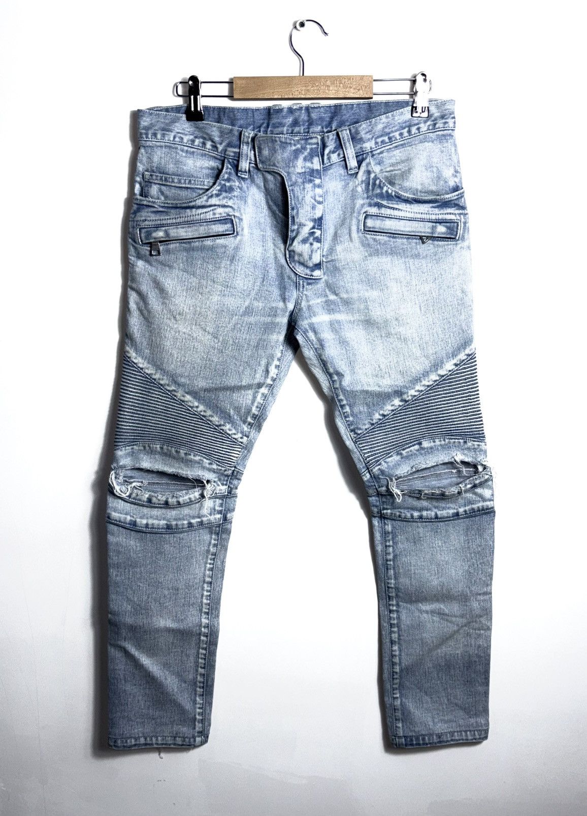 Balmain Balmain Distressed Denim Jeans Size US 30 / EU 46 - 1 Thumbnail