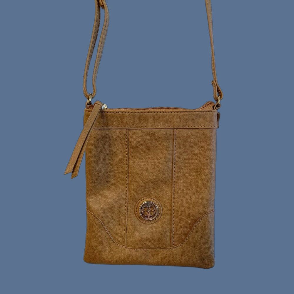 Vintage VINTAGE Light Brown Crossbody Handbag Faux Leather Goldtone Medallion Adjustable Strap Size ONE SIZE - 1 Thumbnail