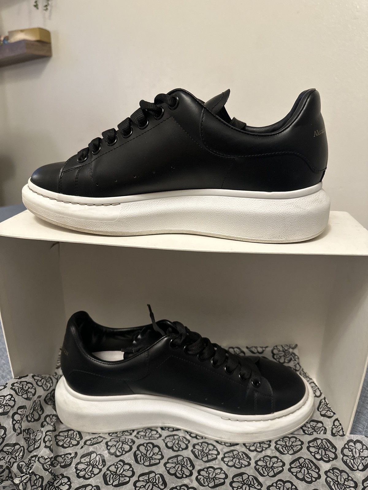 Alexander McQueen Alexander Mcqueen size 9 Size US 9 / EU 42 - 2 Thumbnail